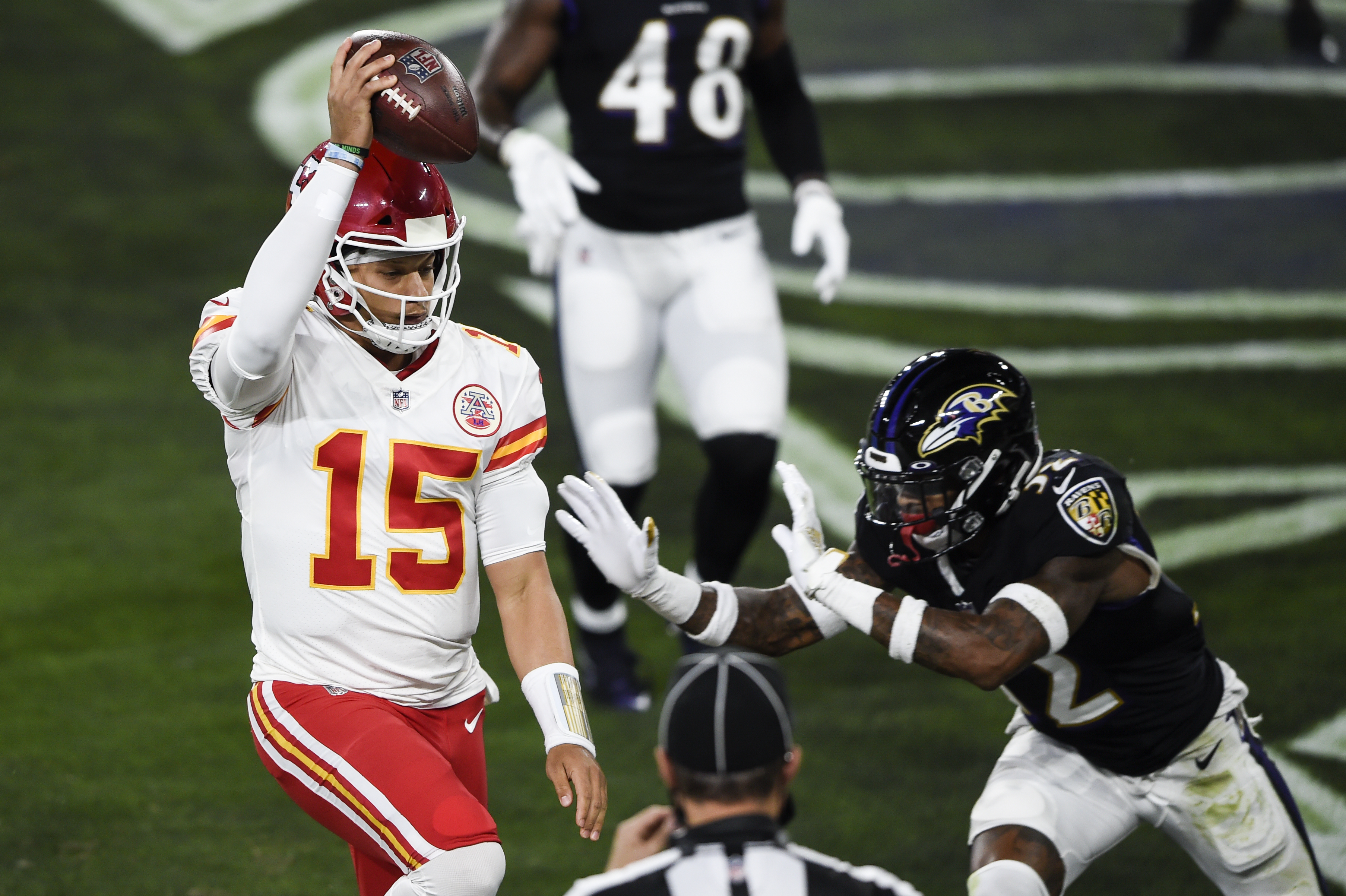 Patrick Mahomes, Chiefs get past early mistakes to beat Jaguars, avoid 0-2  start, World