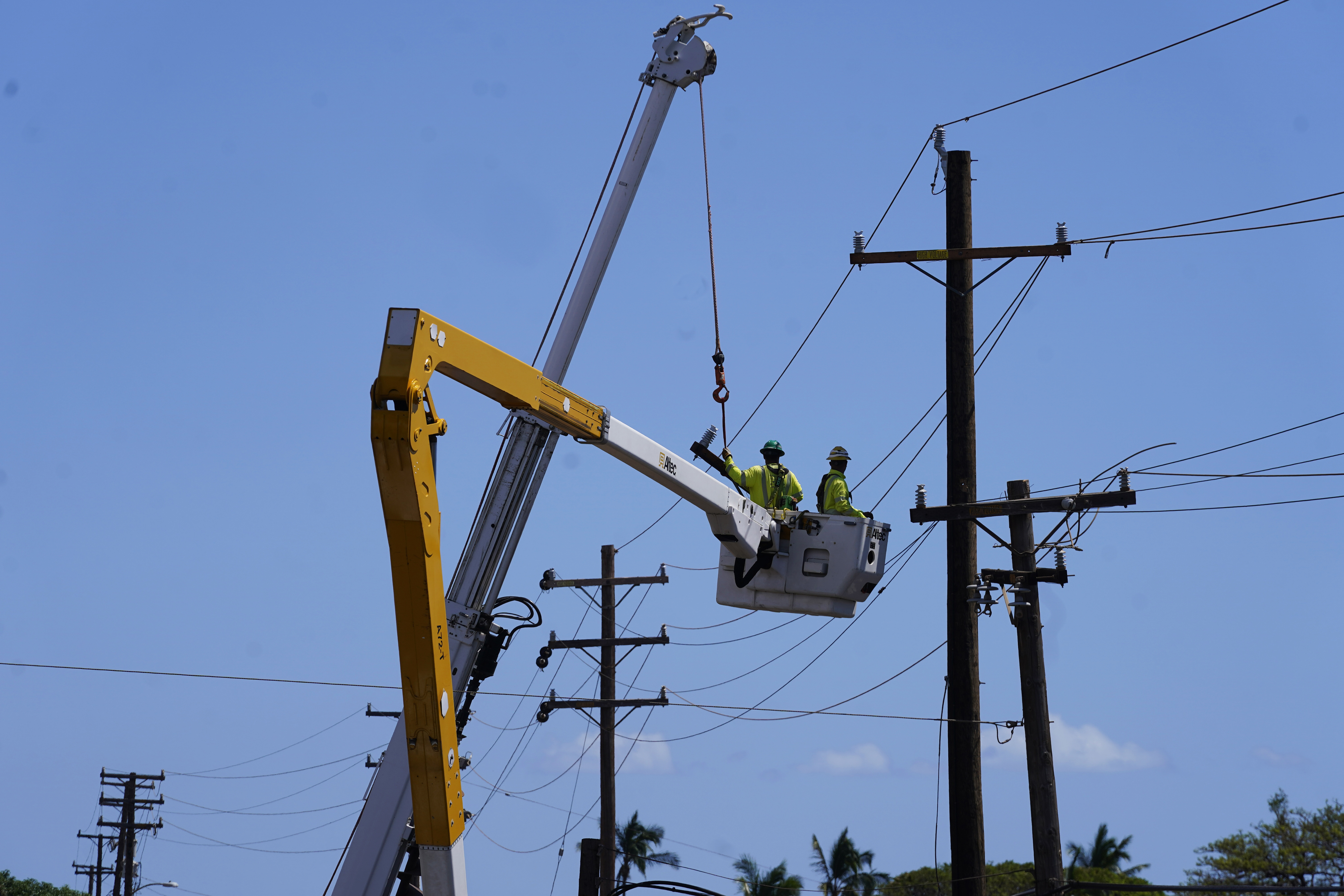 Bare electrical wire and leaning poles on Maui were possible cause of  deadly fires