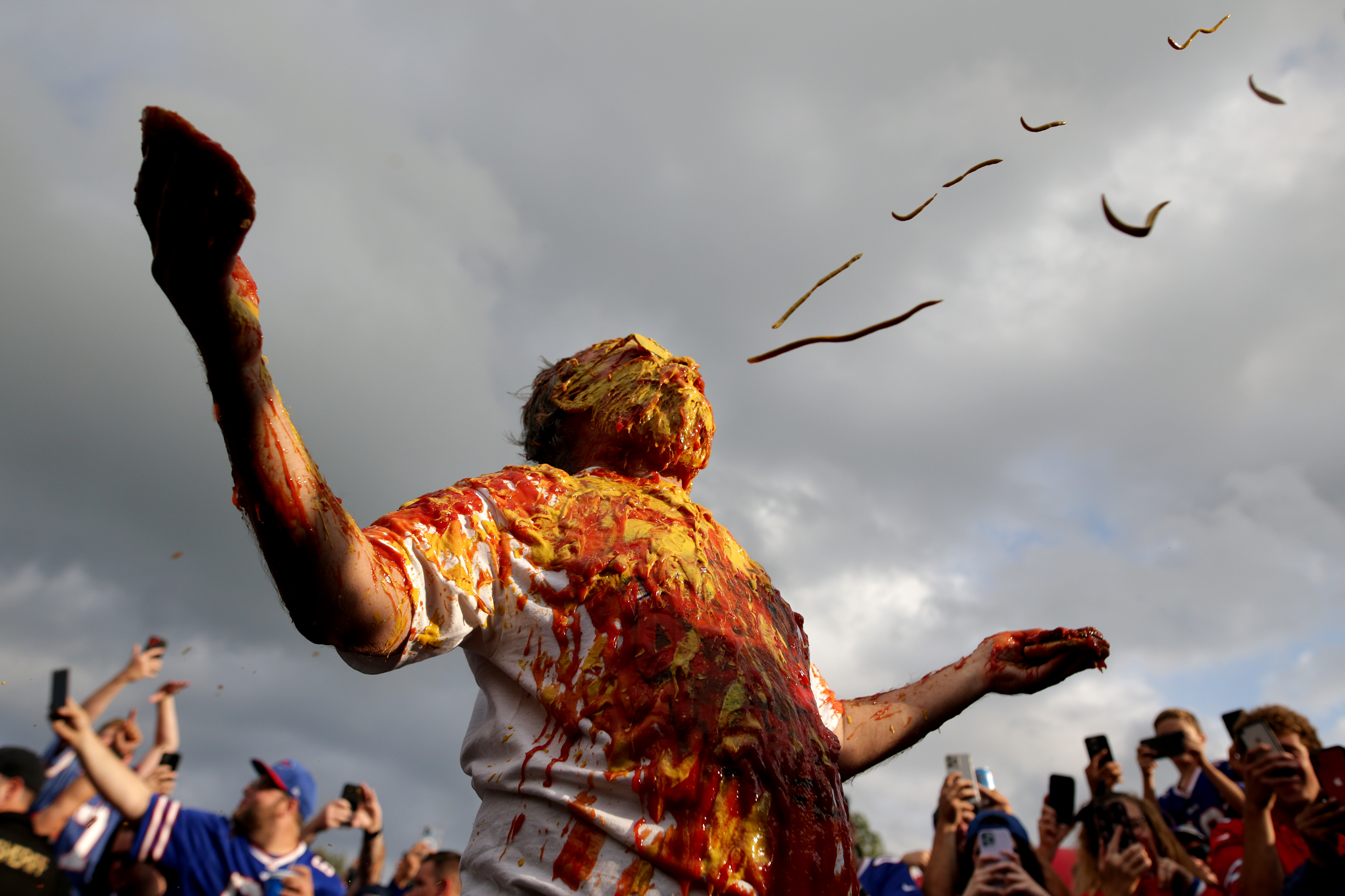 NFL football fan costumes: 47 photos of best dressed fans in crazy outfits,  face paint, wild hats and hair for game day 