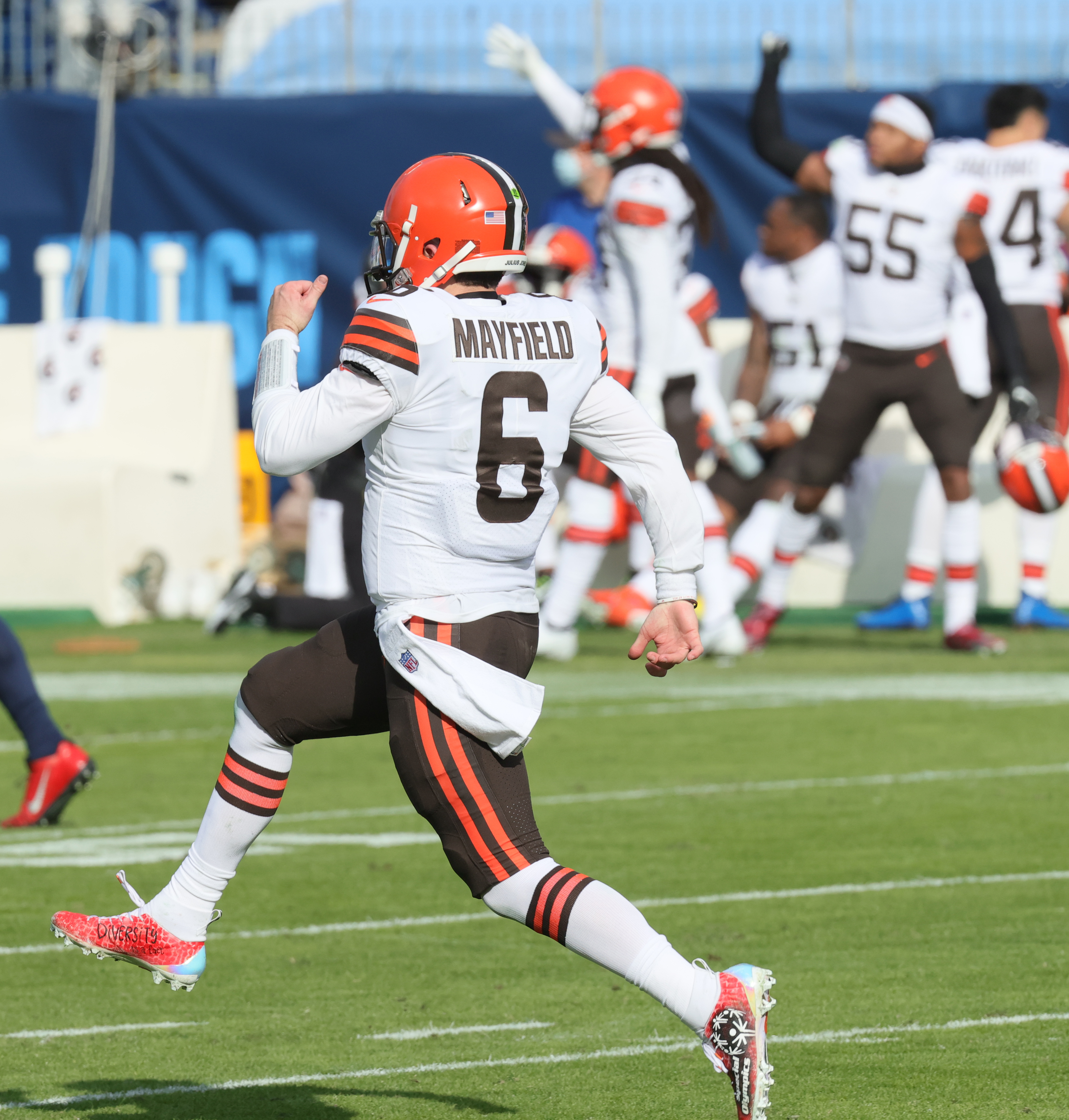 Bake Show: Baker Mayfield leads Cleveland Browns past Tennessee Titans 41-35