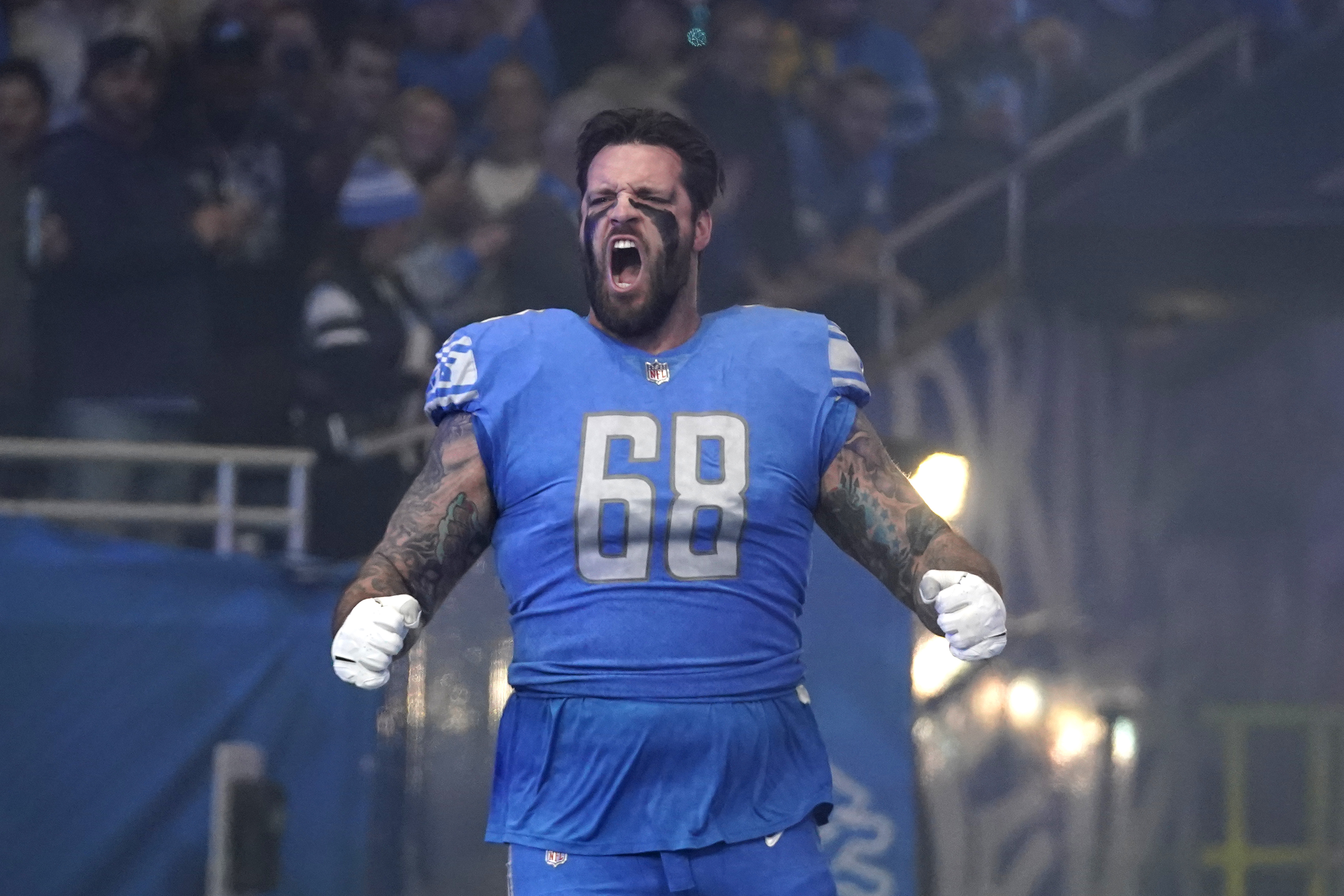 Taylor Decker breaks down Lions locker room culture, O-Line play