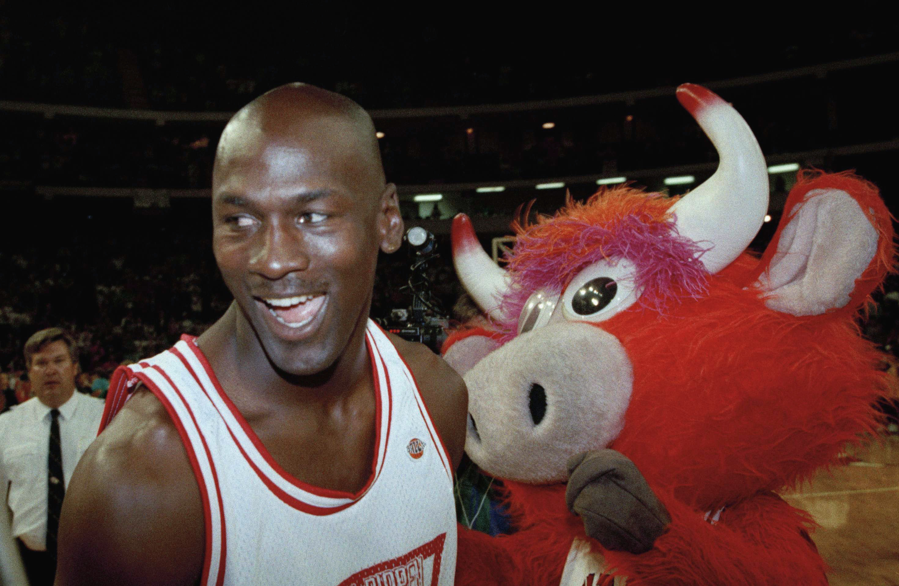 First Bulls change: Man who plays Benny the Bull is leaving