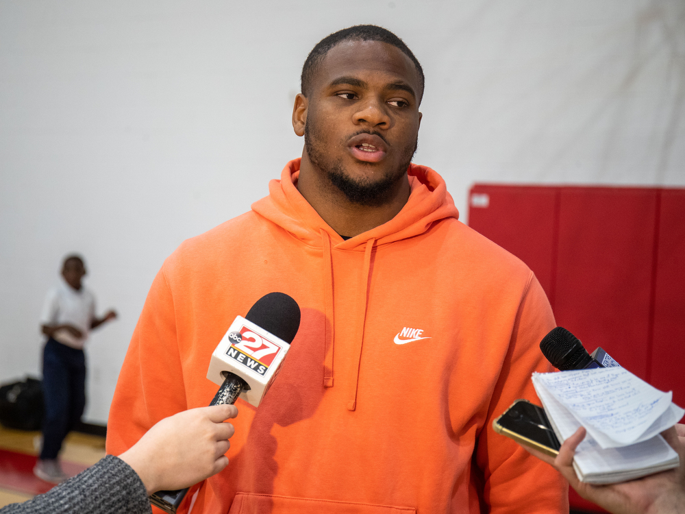 Micah Parsons Called 'Groupie Fraud!' NBA Fan by Patriots Star