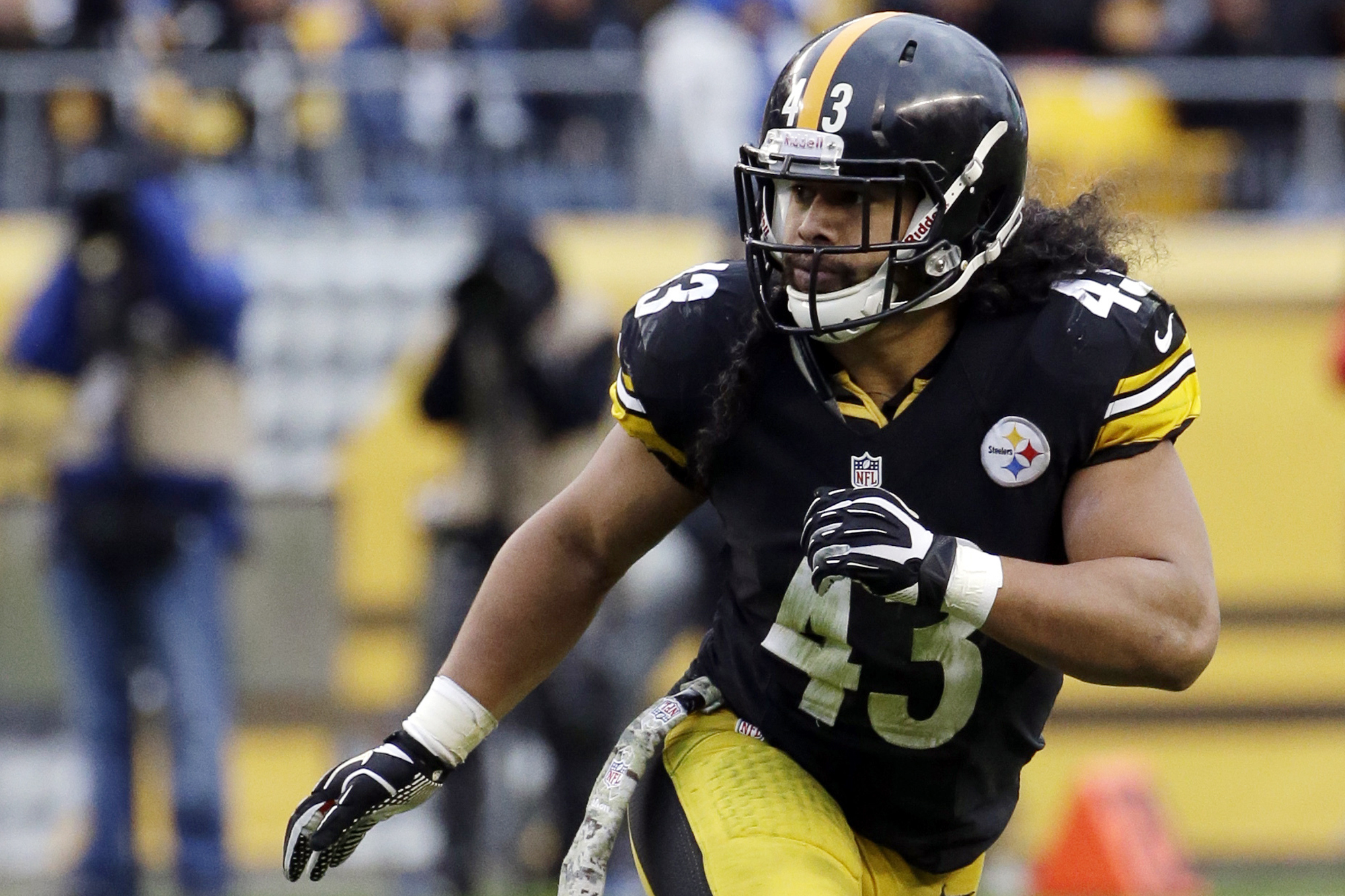 Pro Football HOF enshrinee Troy Polamalu reveals COVID-19 diagnosis