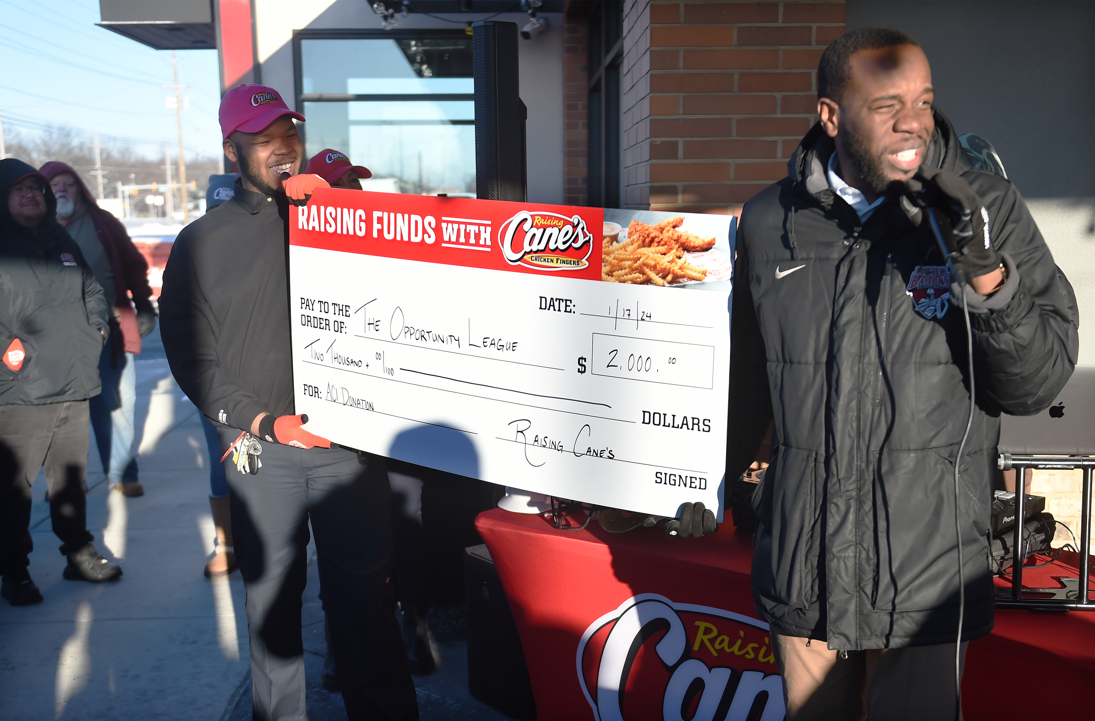 Raising Cane Opens First New Jersey Location