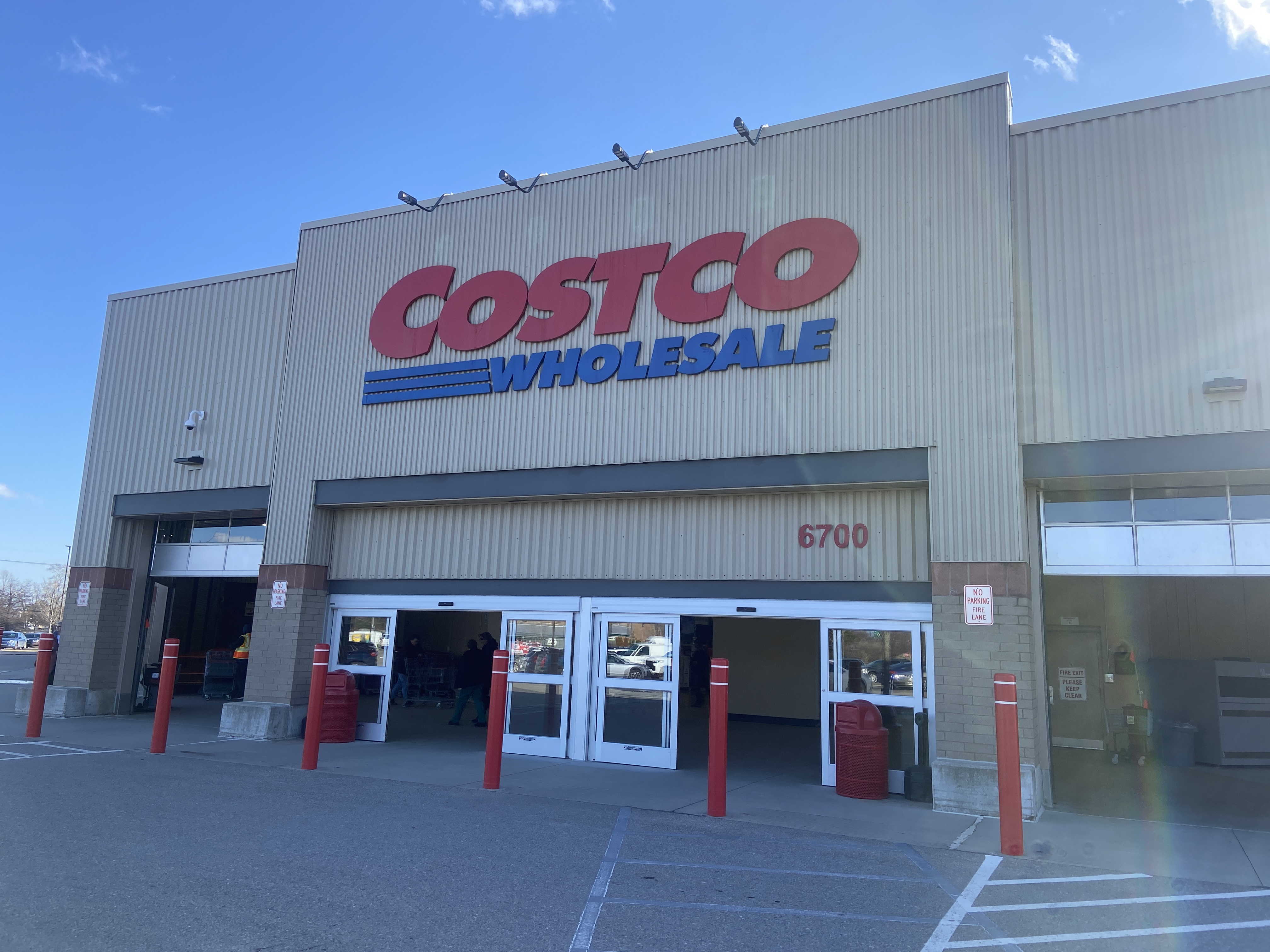 Costco opens in Northern Colorado