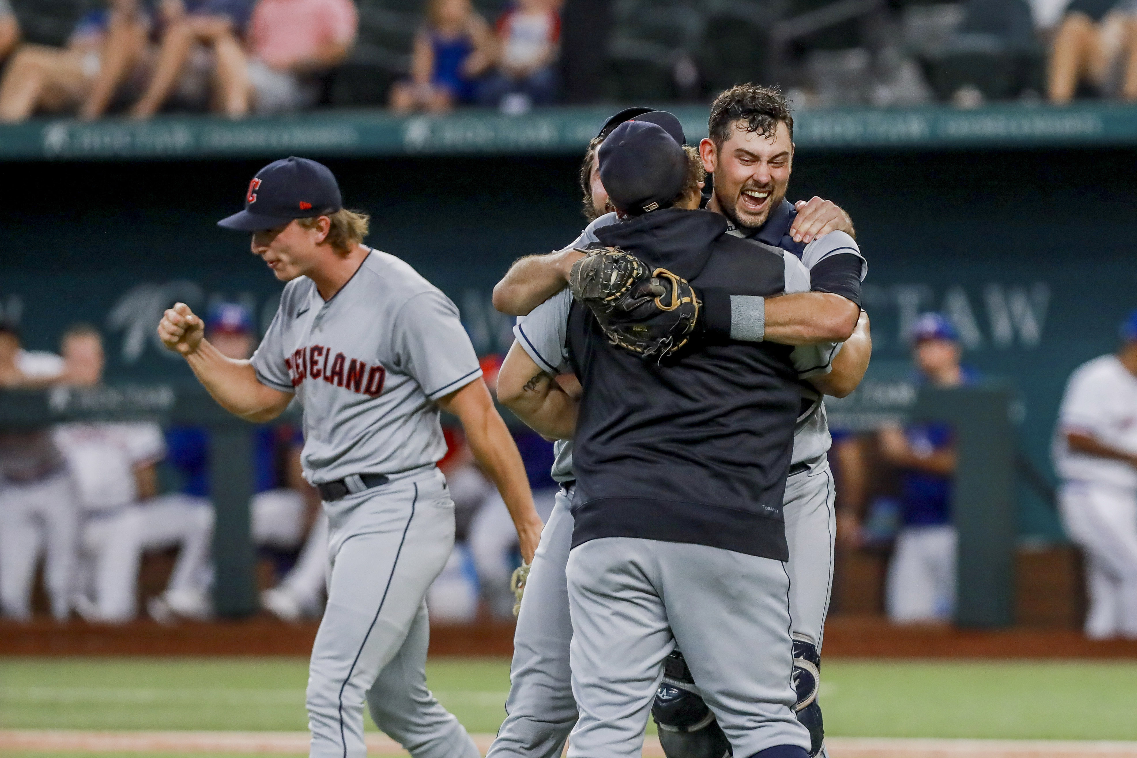 Photos: Guardians at Rangers, Sept. 25