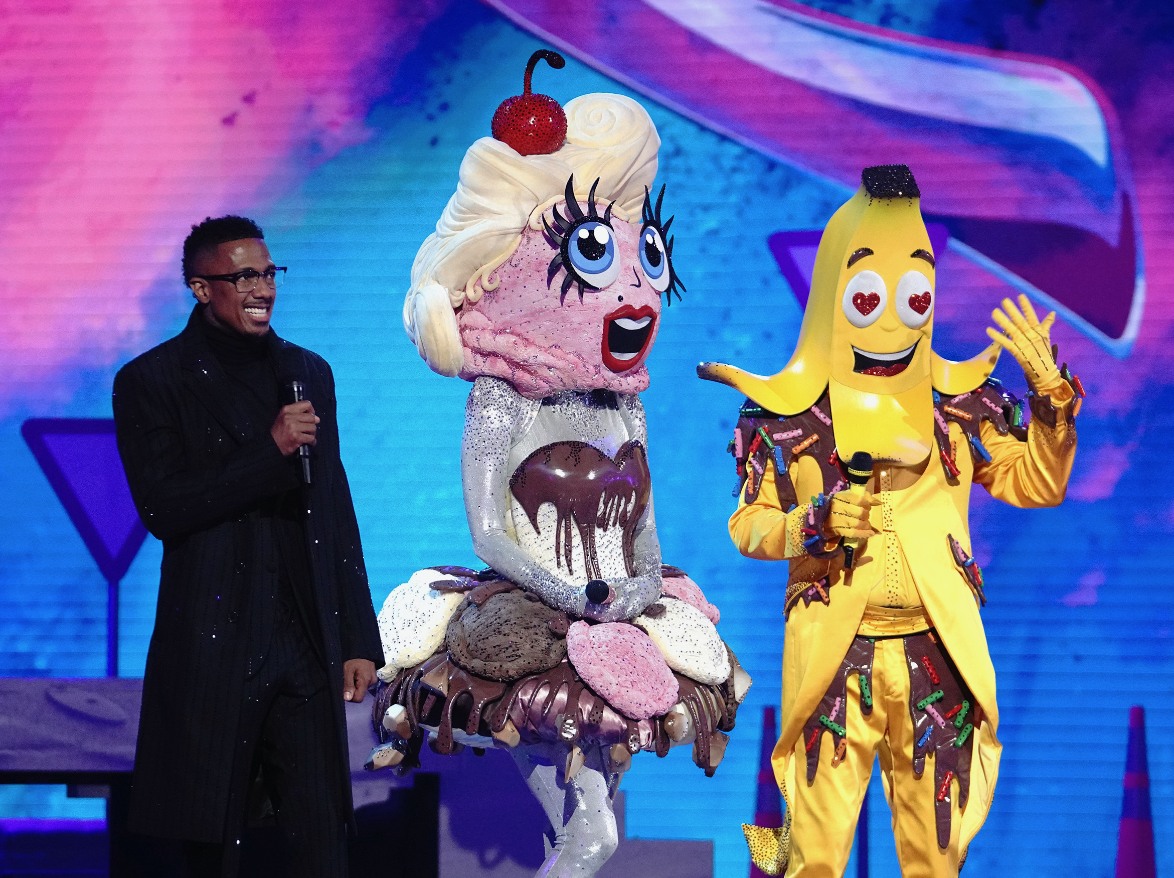 Who was unmasked on 'The Masked Singer' last night (11/17/21)? 