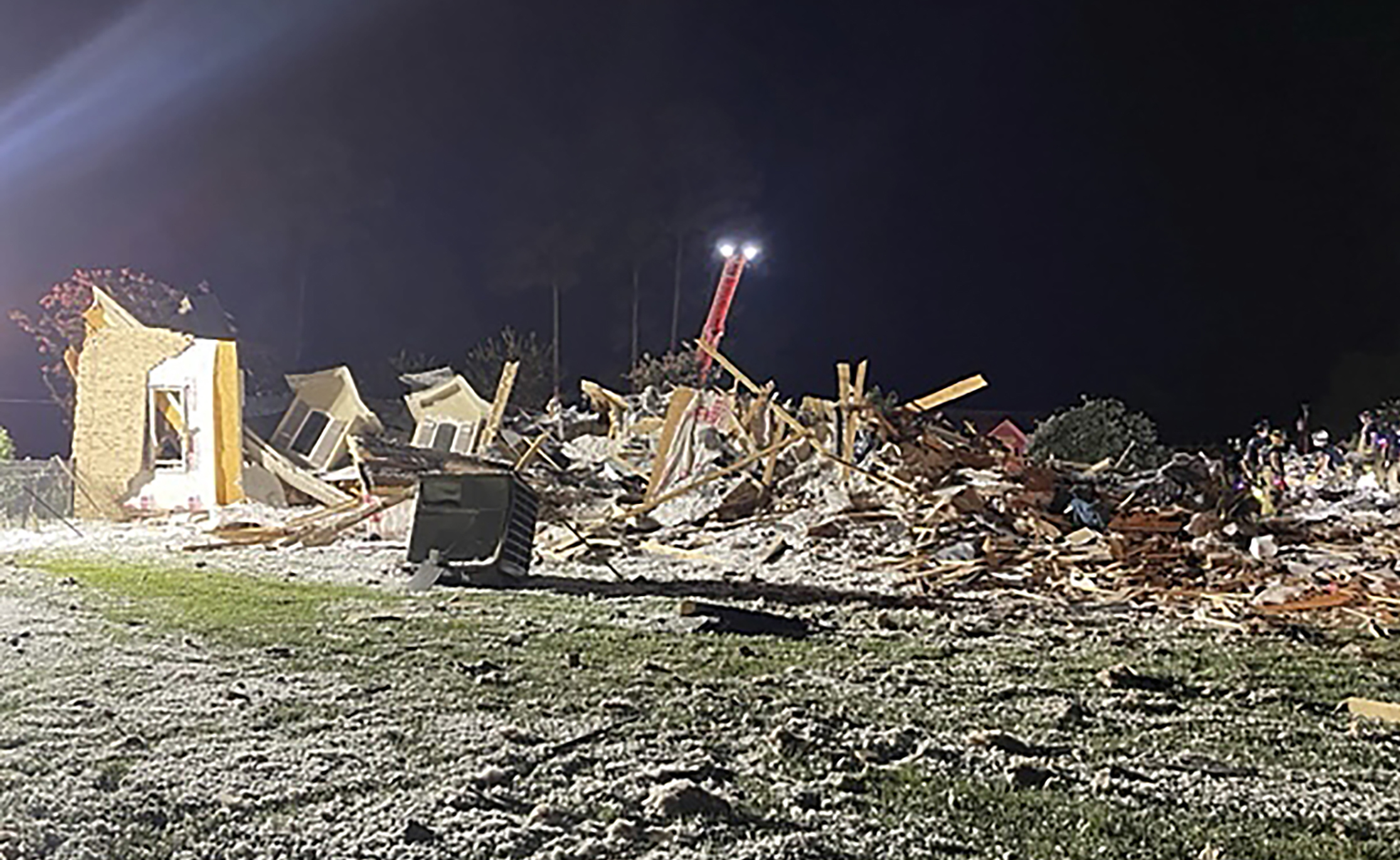 Father of Tennessee Titans player Caleb Farley killed in N.C. house  explosion