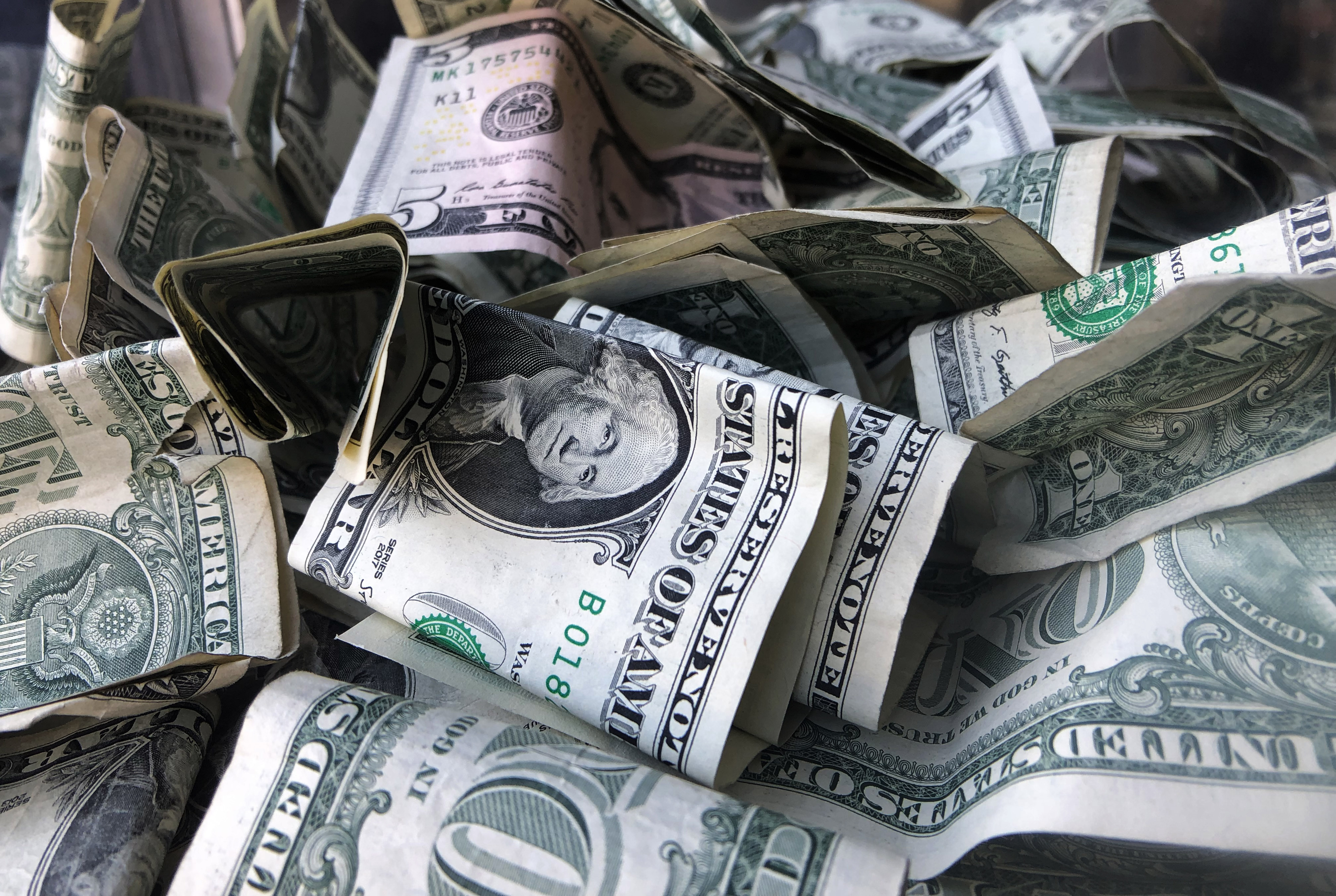 New York to increase minimum wage; here's how much more workers will earn -  silive.com