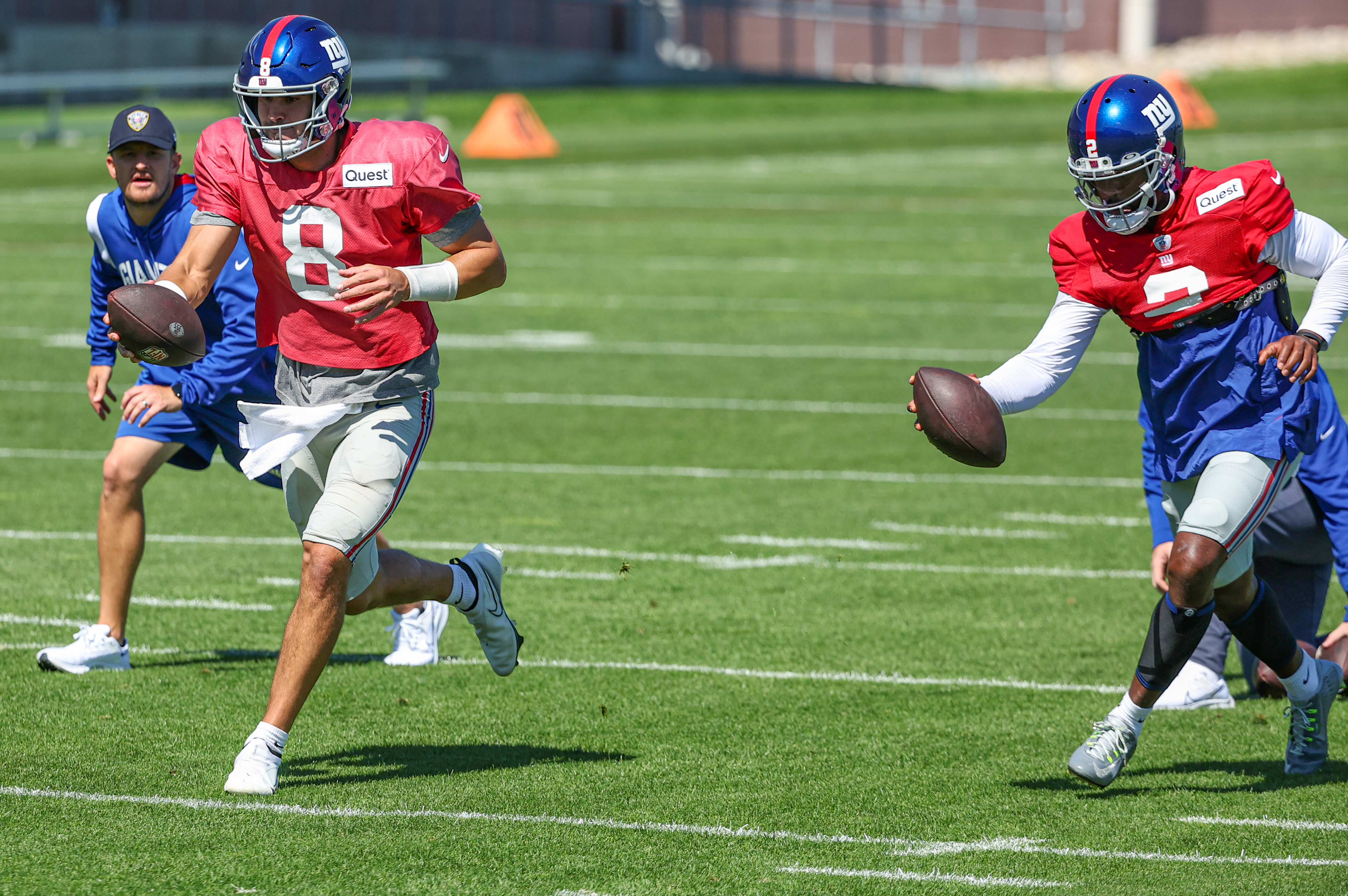 Tyrod Taylor is pivotal Daniel Jones insurance for Giants - Big Blue View