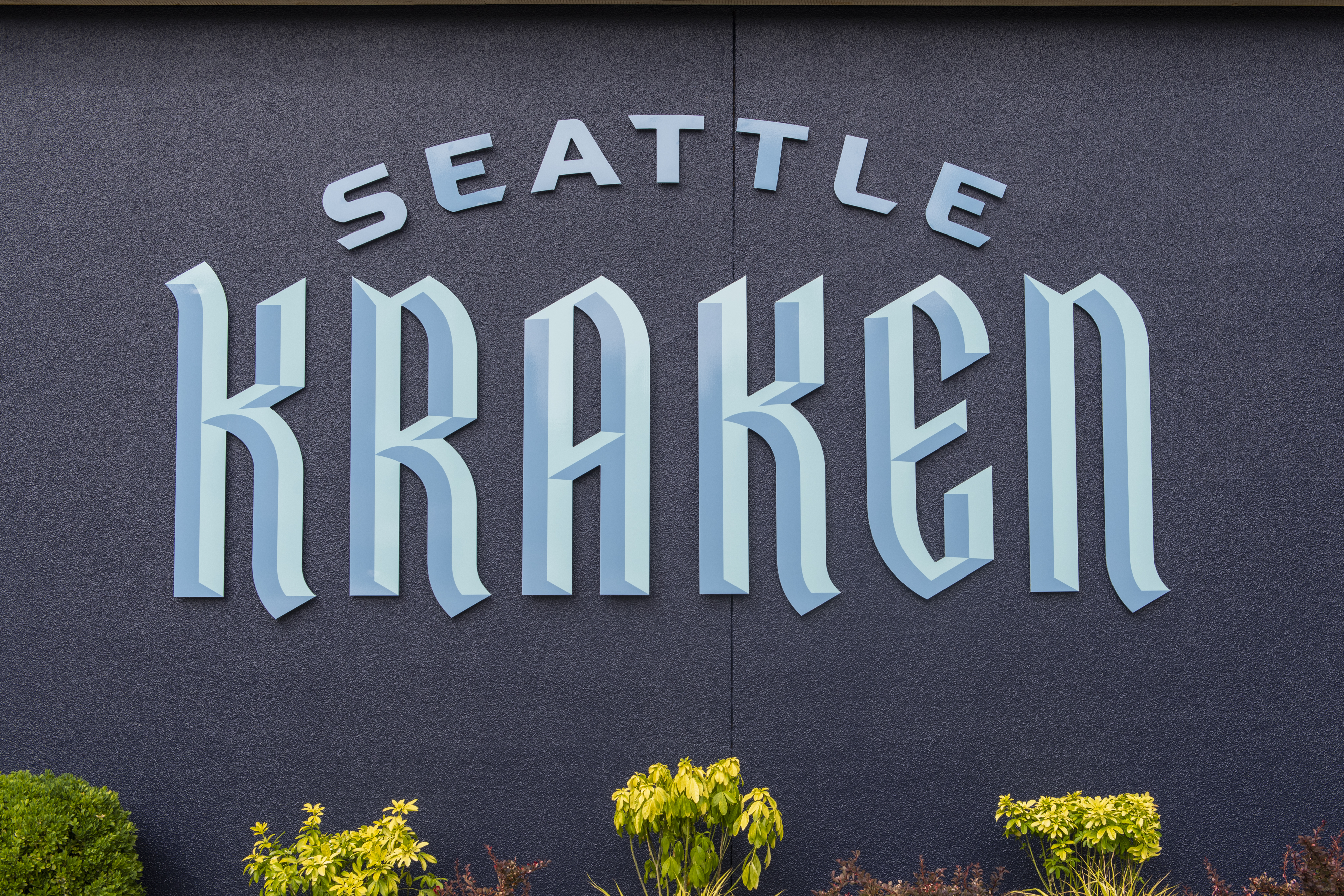 Could the Seattle Kraken play preseason games in Everett?
