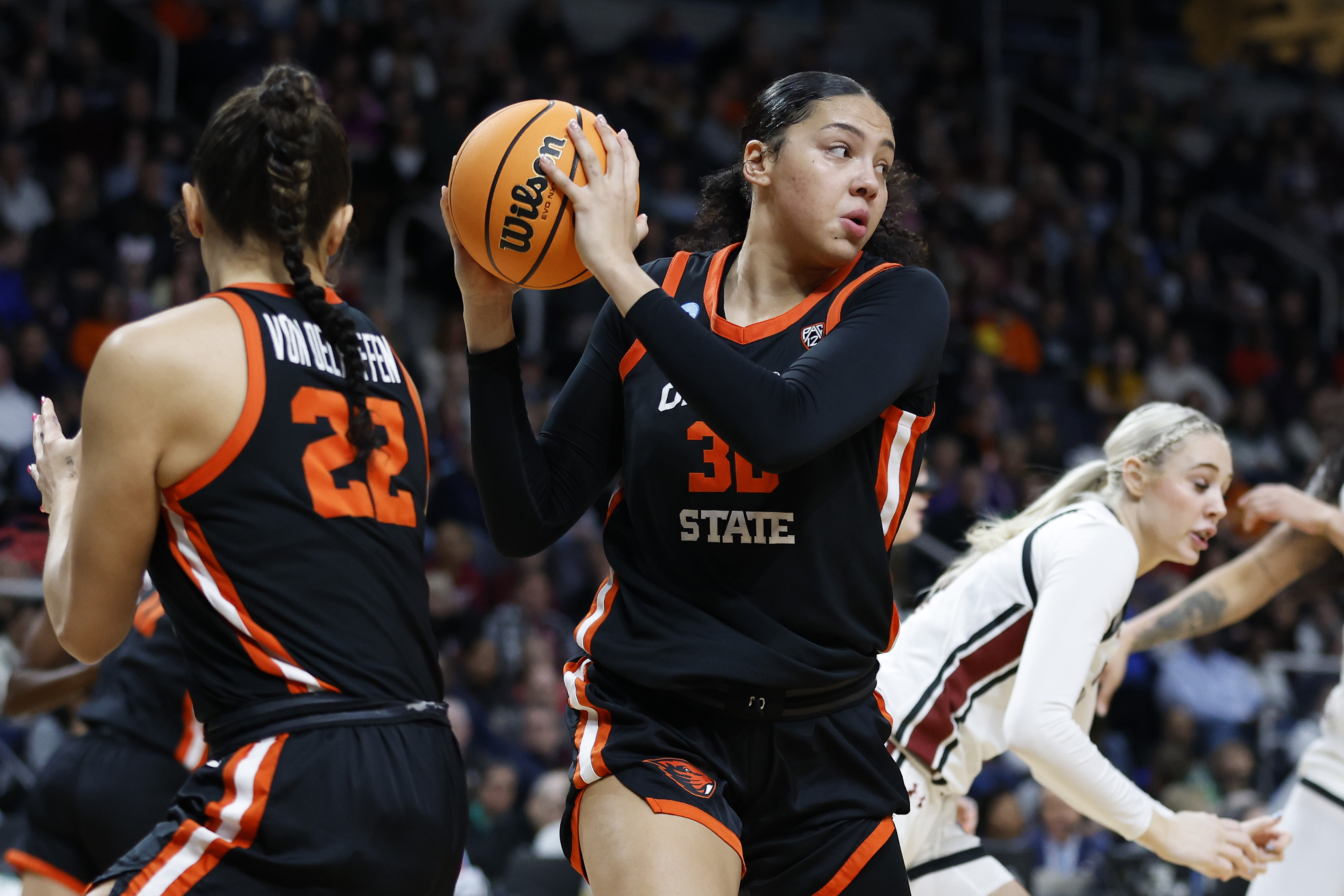 Oregon State vs. South Carolina in Elite Eight, March 31, 2024 ...