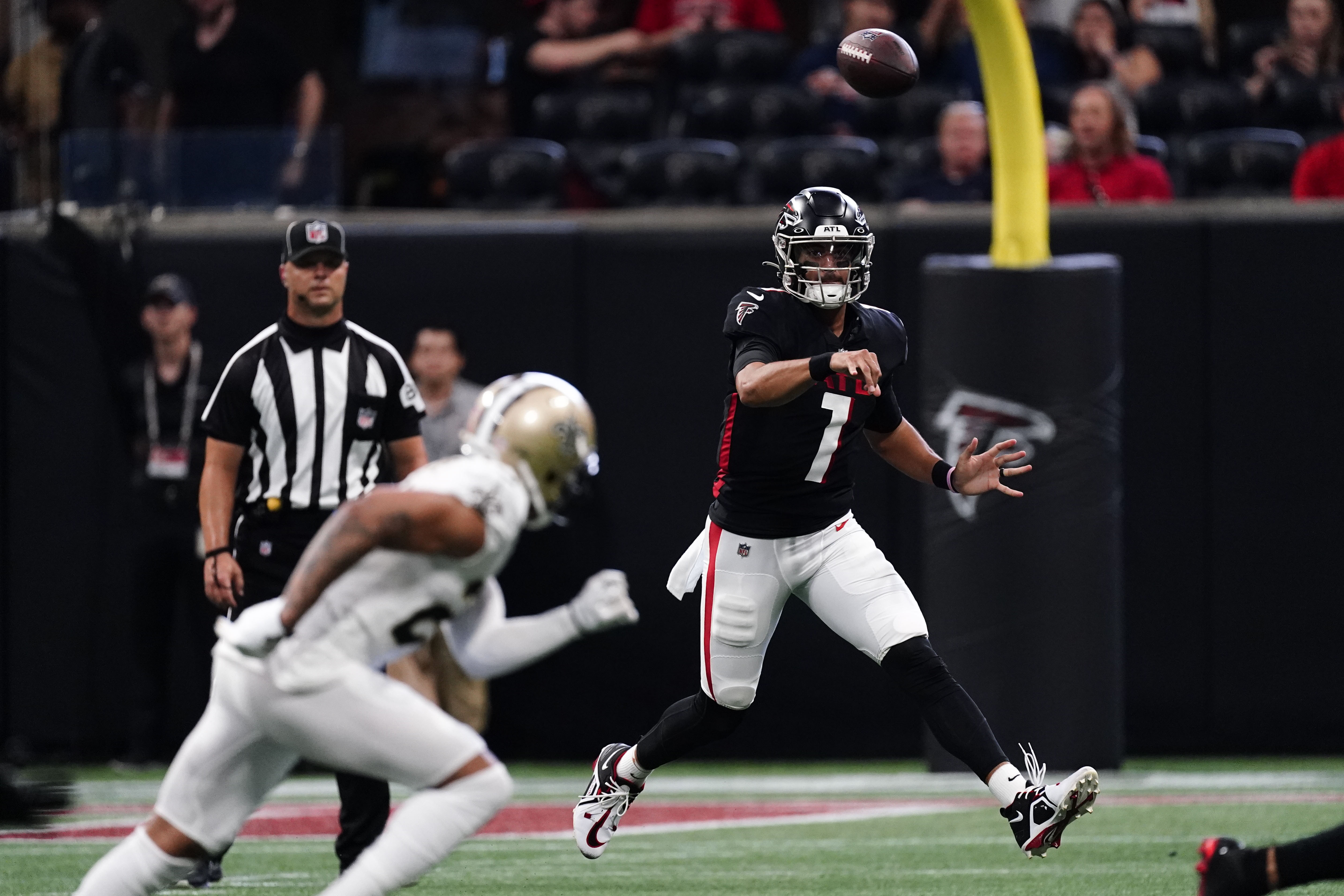 Marcus Mariota, Atlanta Falcons can't finish, lose to the