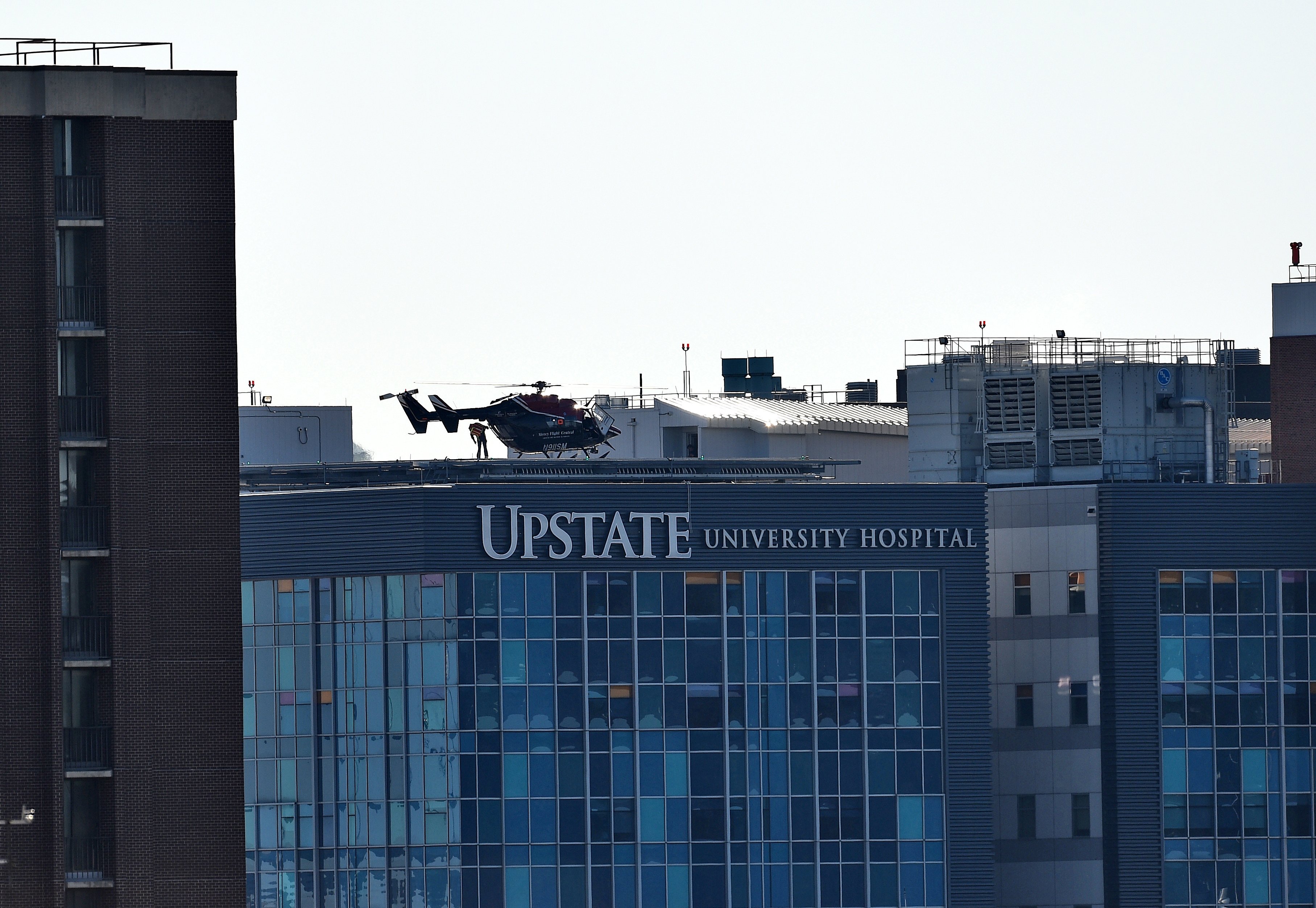 Syracuses Biggest Hospital Lays Off 113 Workers Who Refused Covid Vaccine - Syracusecom