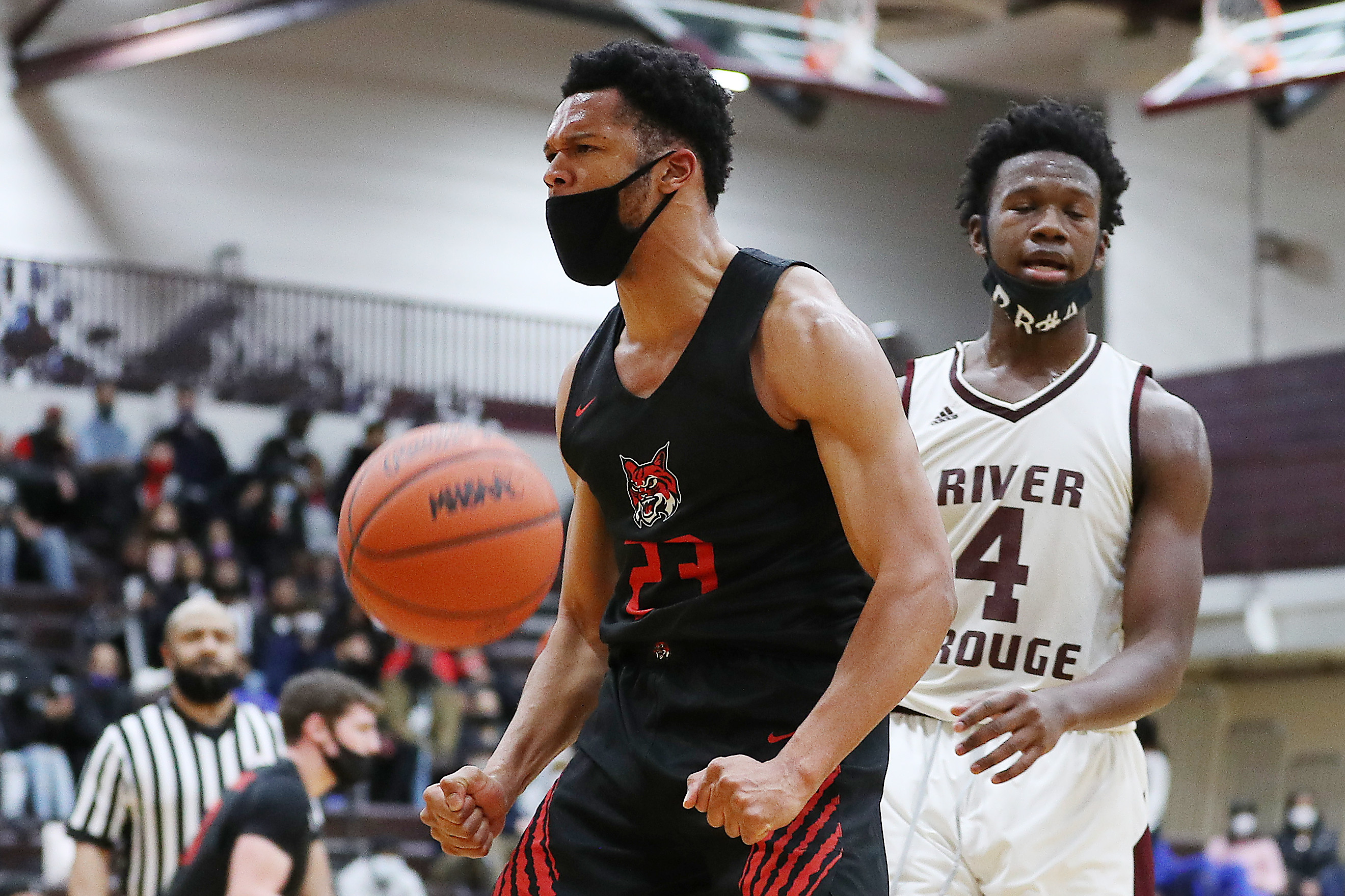 MHSAA basketball Grand Blanc at River Rouge March 5, 2021