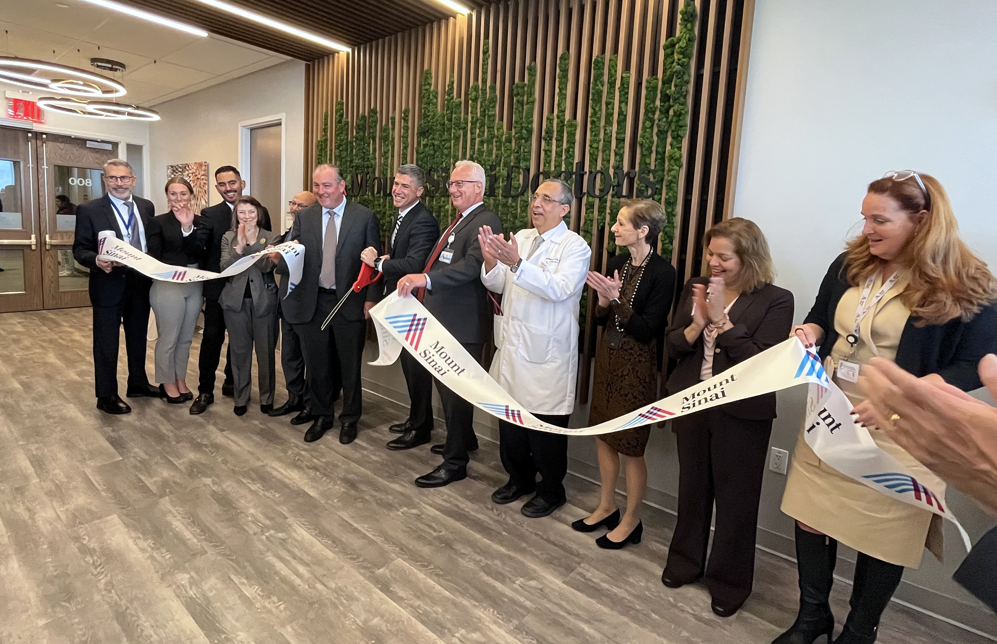 Mount Sinai Health System ribbon cutting - silive.com