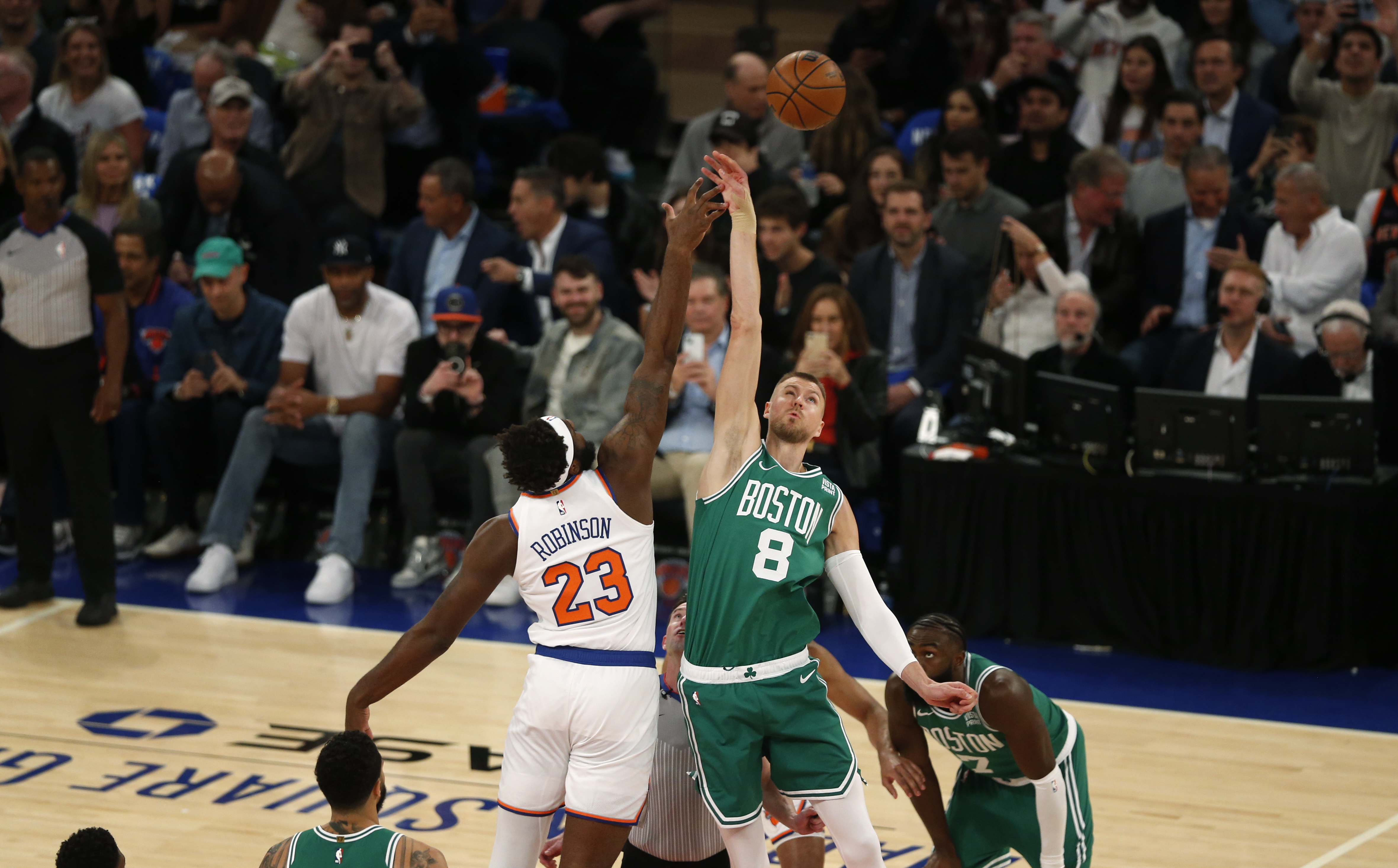 4 quick points in Celtics win over Knicks in Kristaps Porzingis’ historic debut