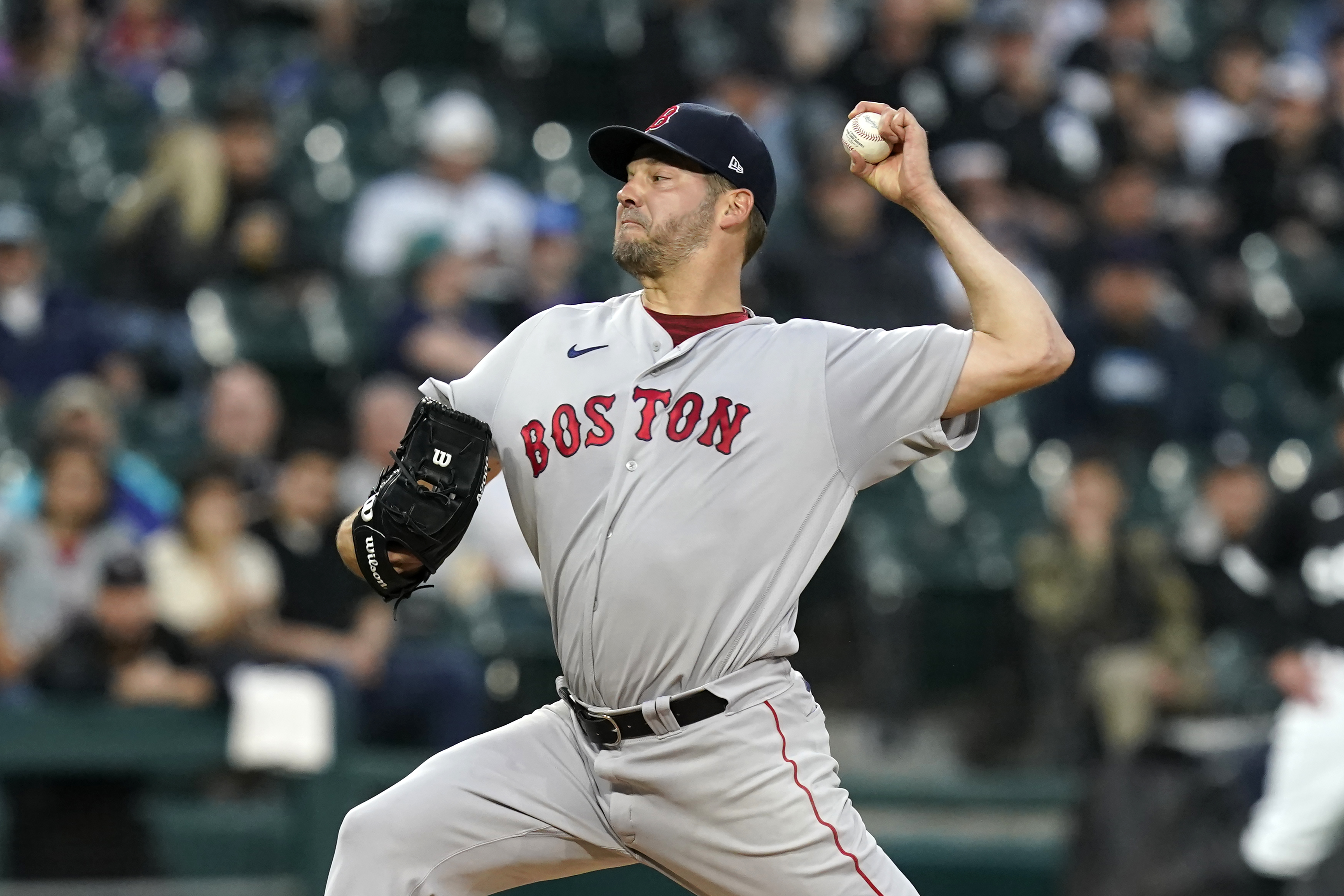 Rich Hill does it all in Players' Weekend rout