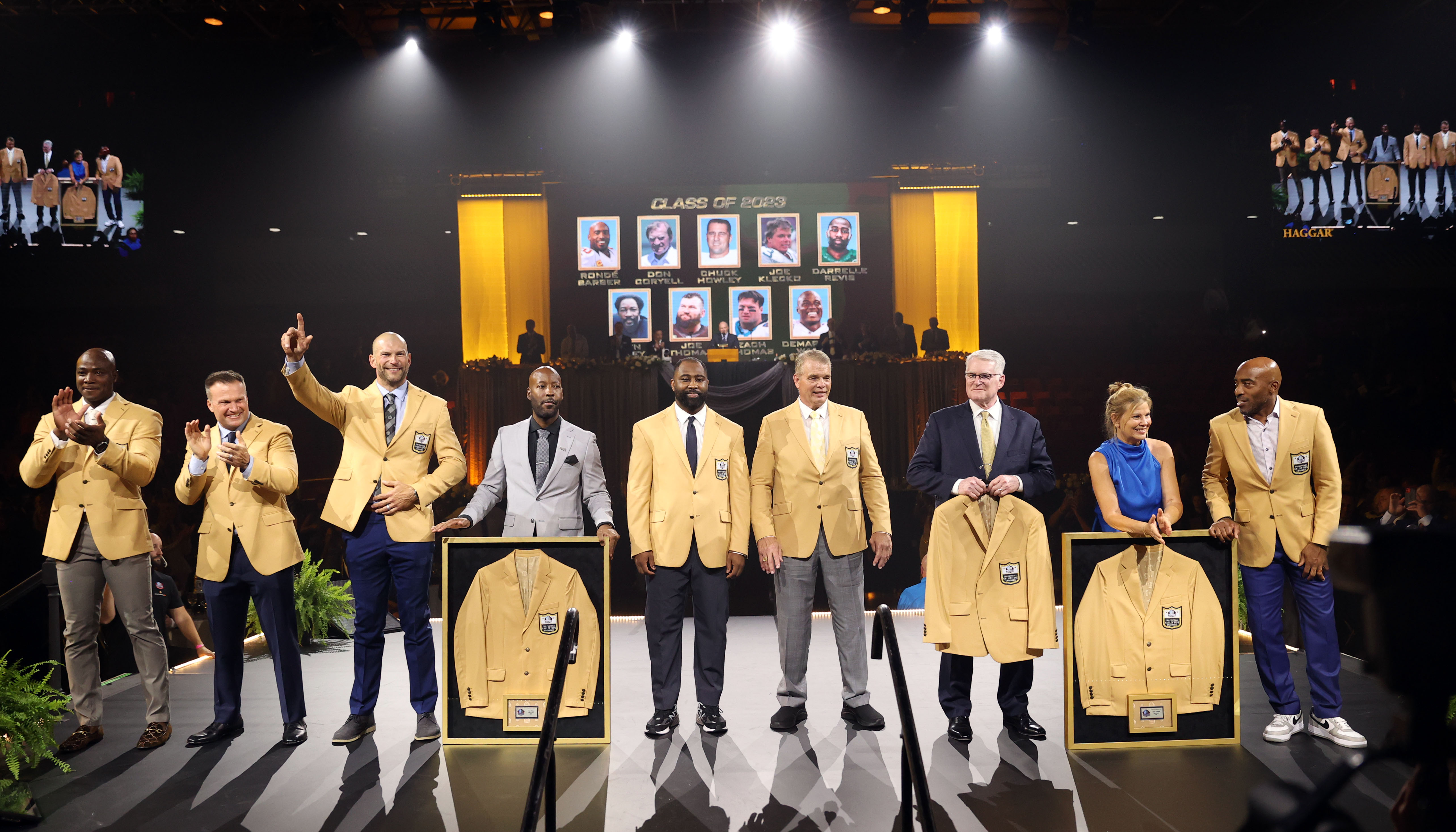 Pro Football Hall of Fame - The HOF QB Club at tonight's Enshrinees Gold  Jacket Dinner #PFHOF19 