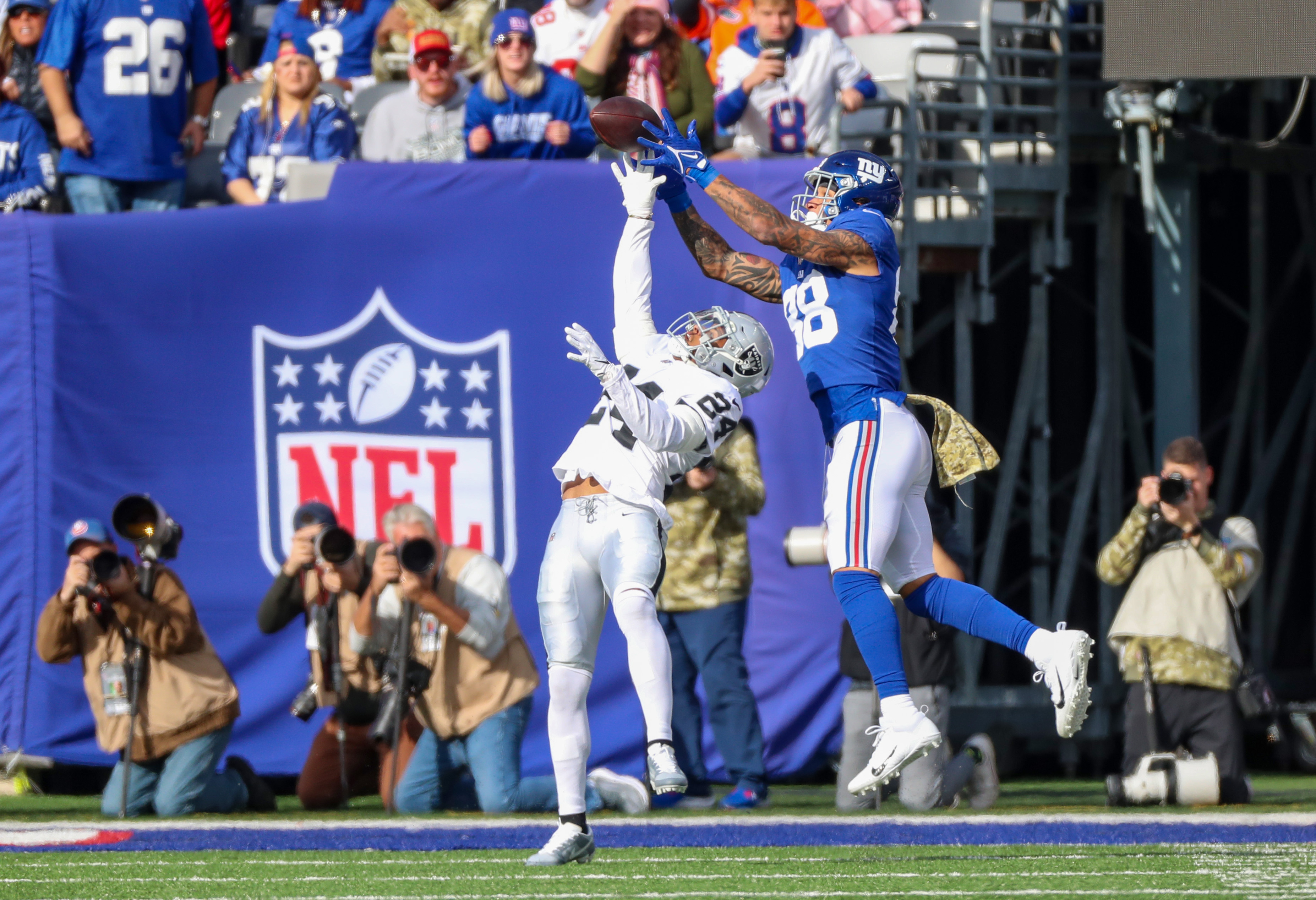 Giants upset Raiders for impressive win at MetLife Stadium (PHOTOS) 