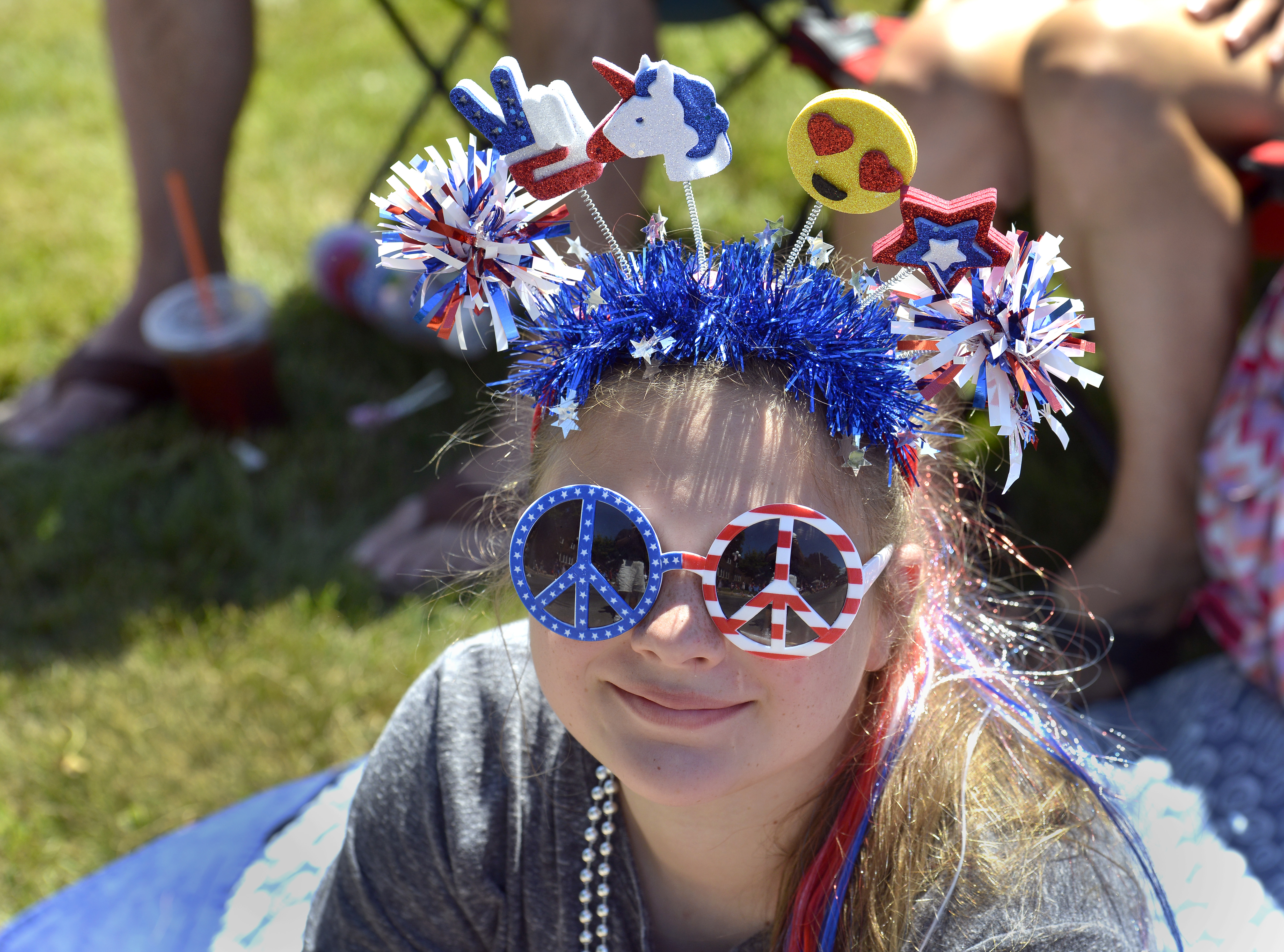 Thousands turn out at Fenway Park to support veterans - The Boston