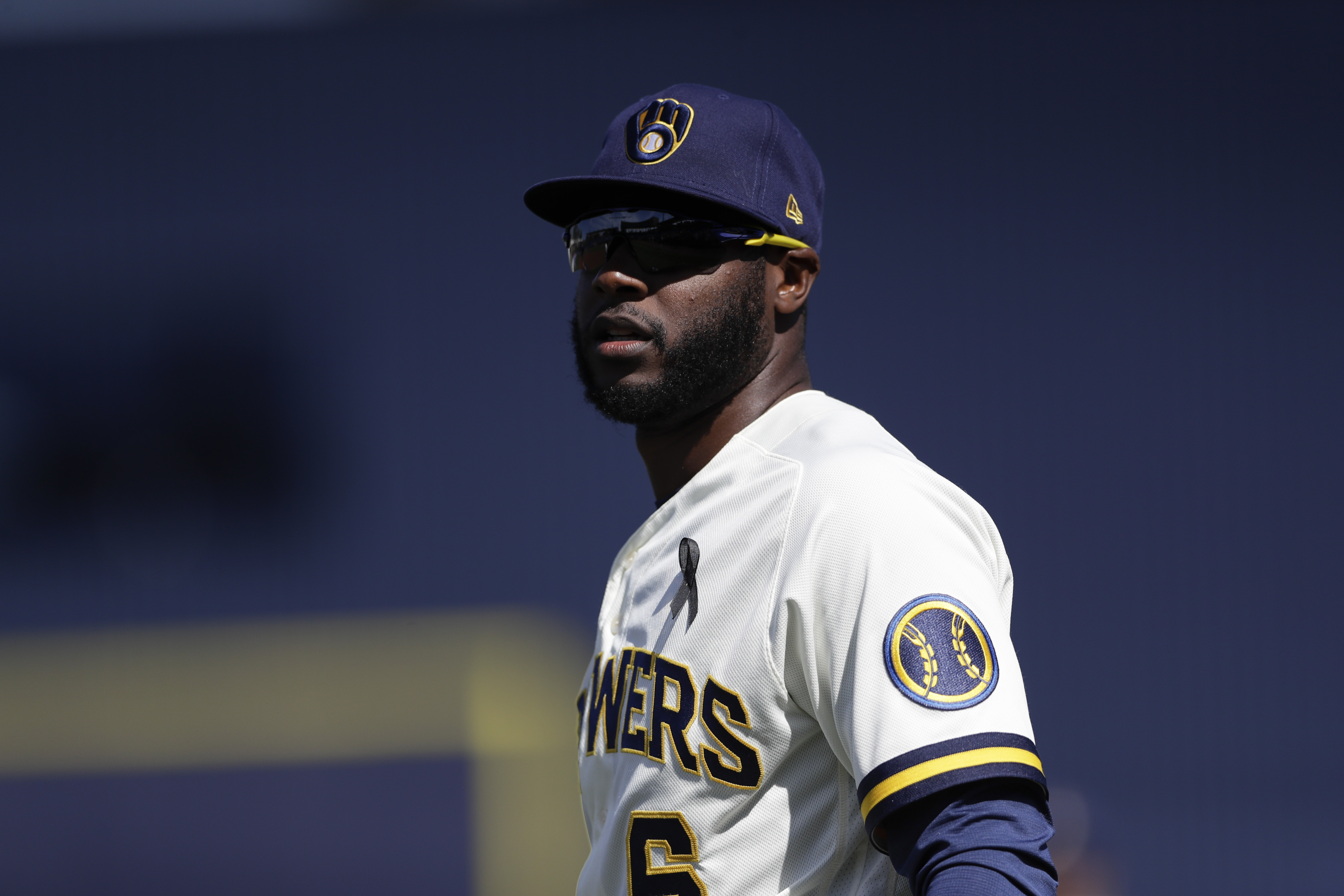 Brewers' Cain opts out of 2020 season; series with Cardinals called off
