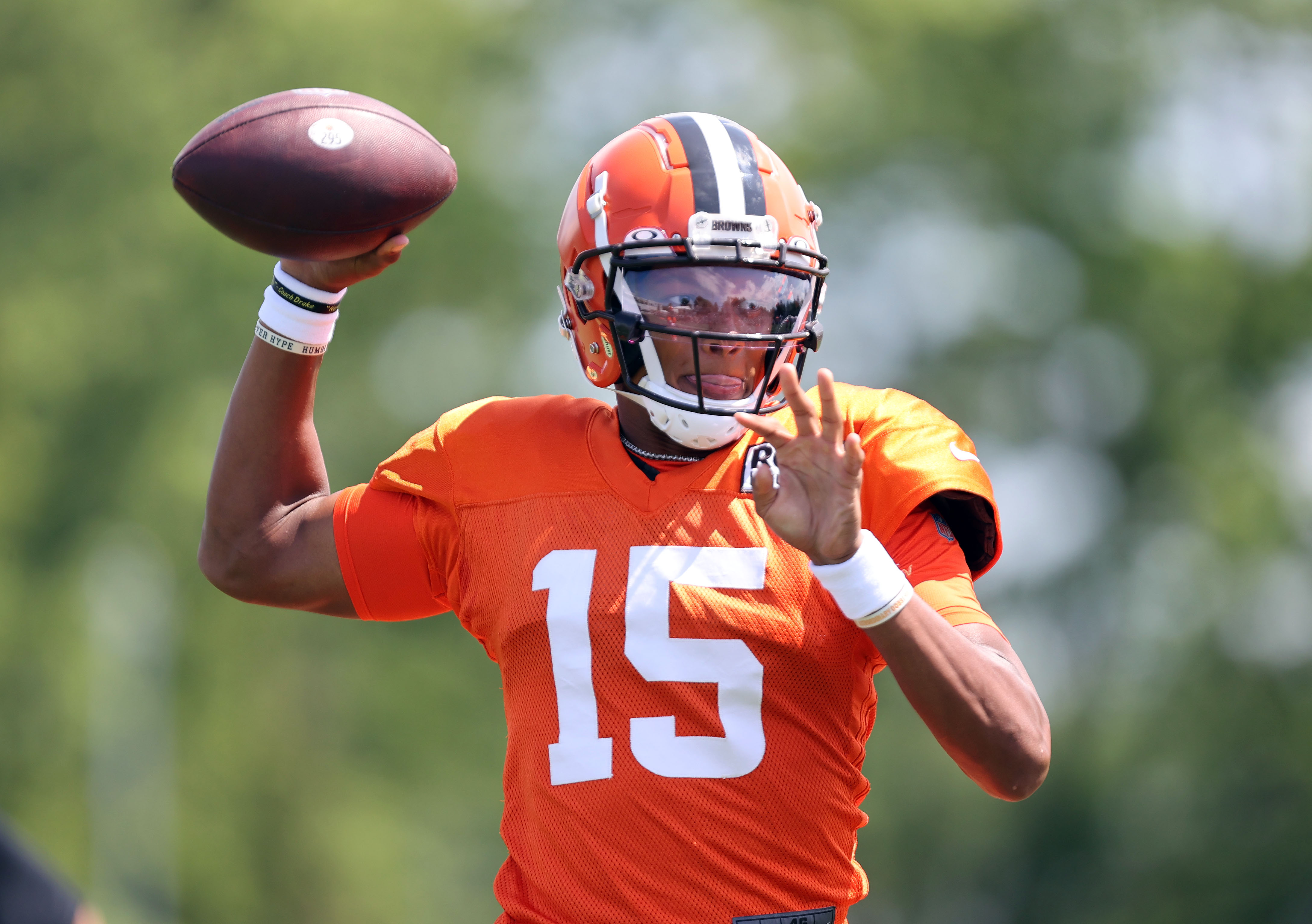 Former Cleveland Browns QB Joshua Dobbs plays gallantly in pro debut