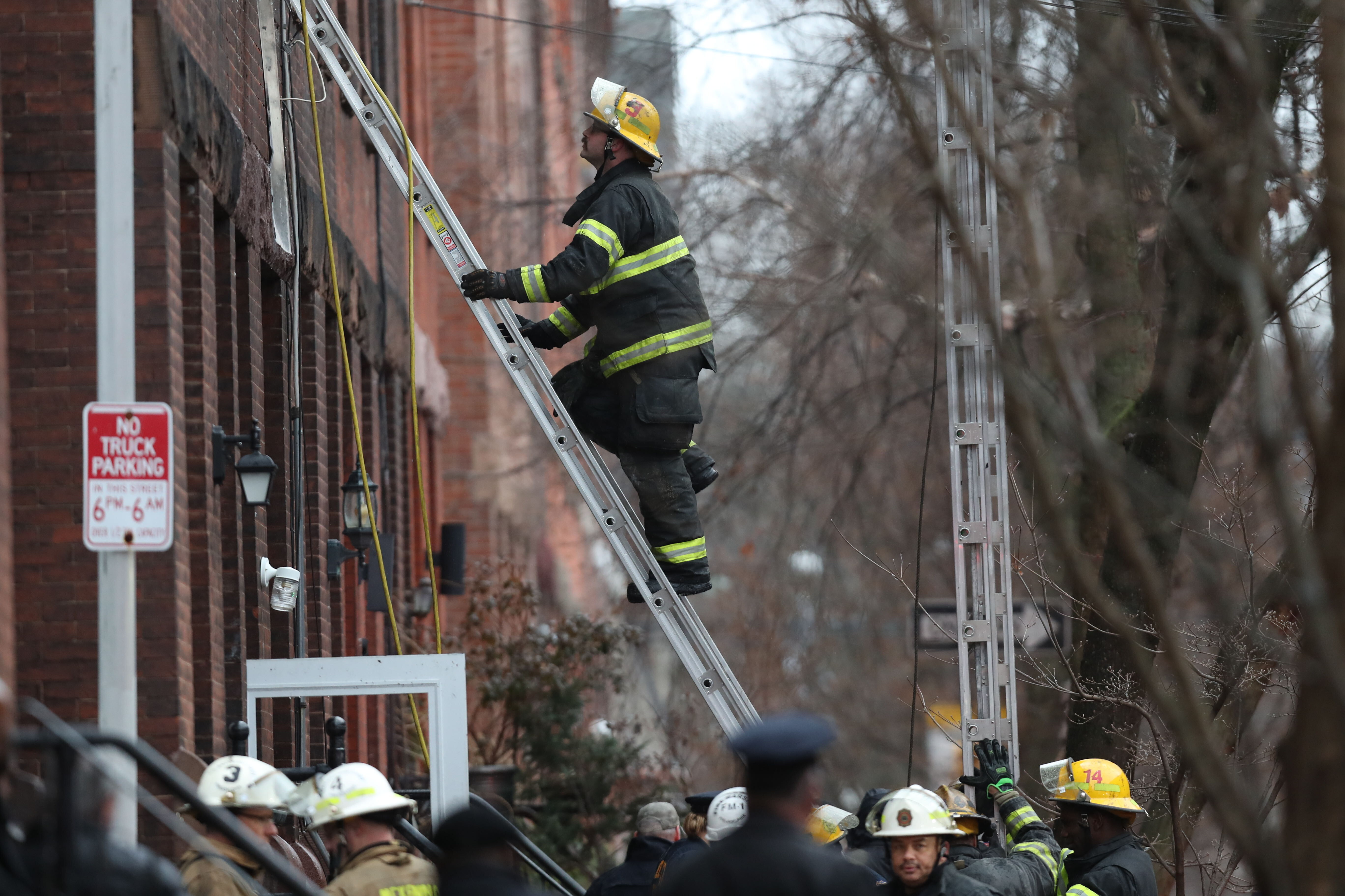 Philadelphia fire kills a dozen people - pennlive.com