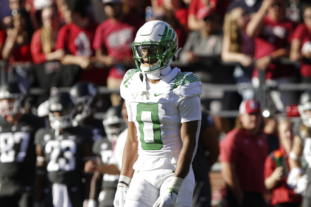 Christian Gonzalez, Oregon Ducks cornerback, selected by New