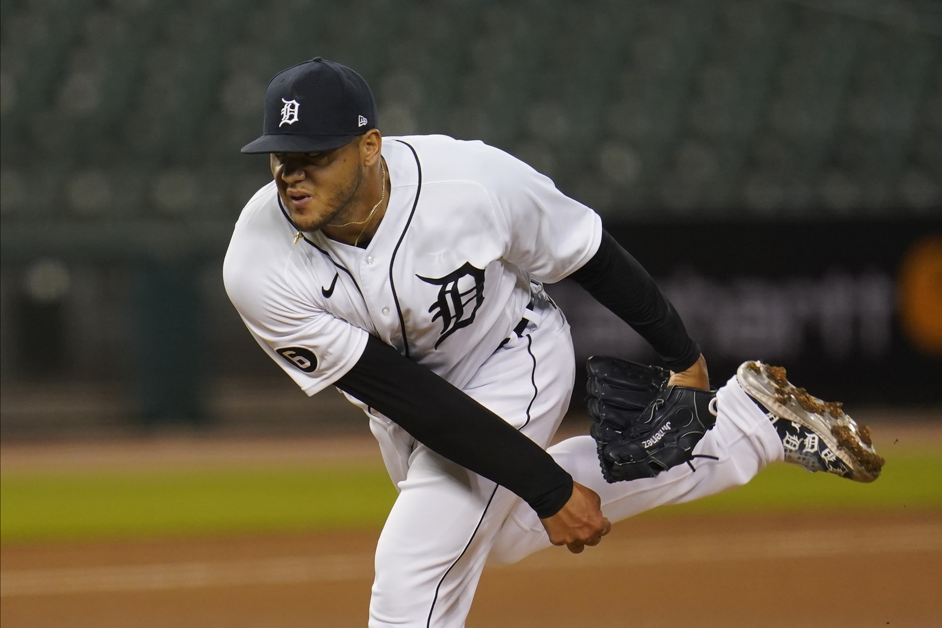 Tigers' Joe Jimenez calls out Miguel Sano for “lie” after homer sparks feud  