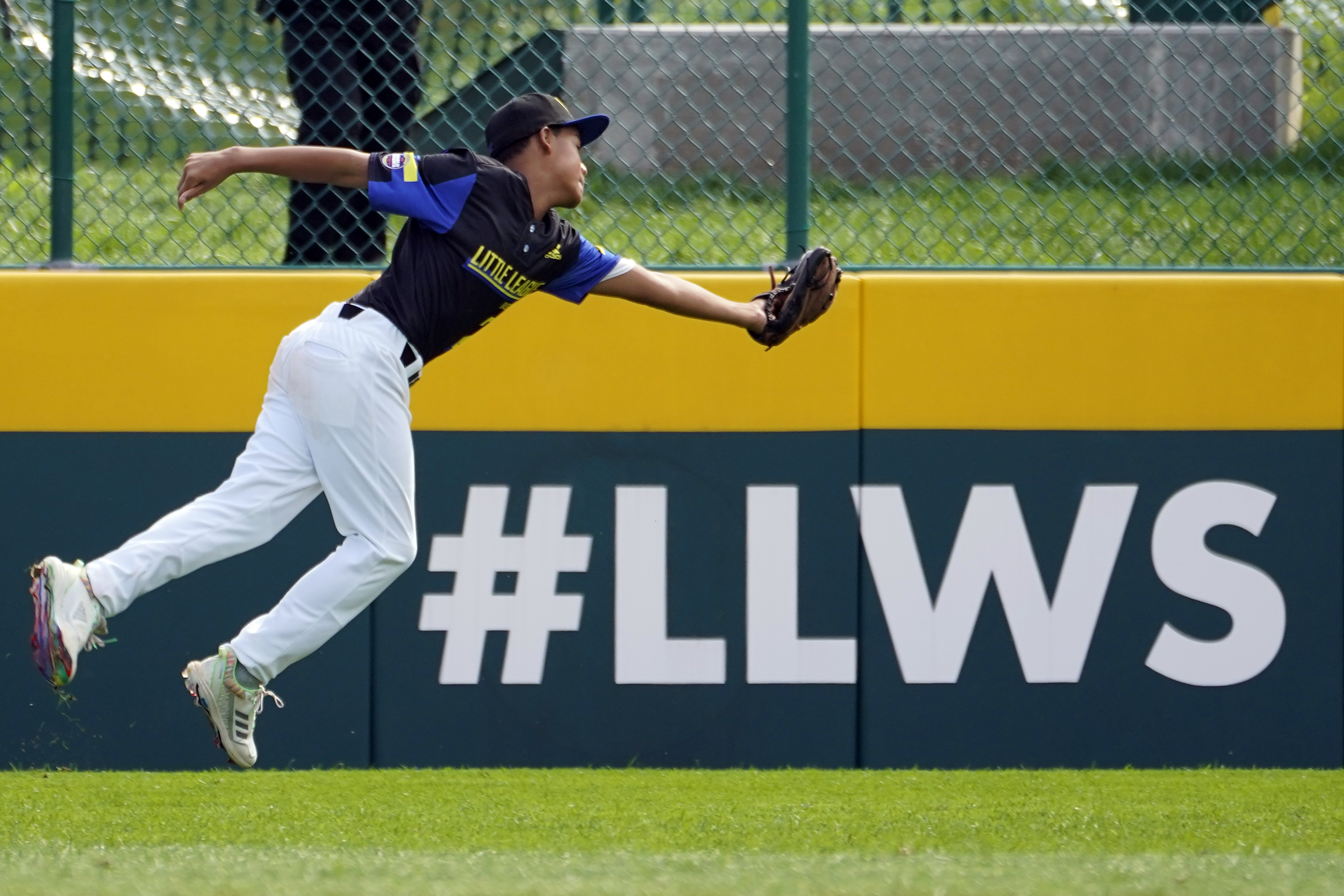 Little League World Series bracket tracker: Updated list of teams to  qualify for 2023 LLWS baseball tournament