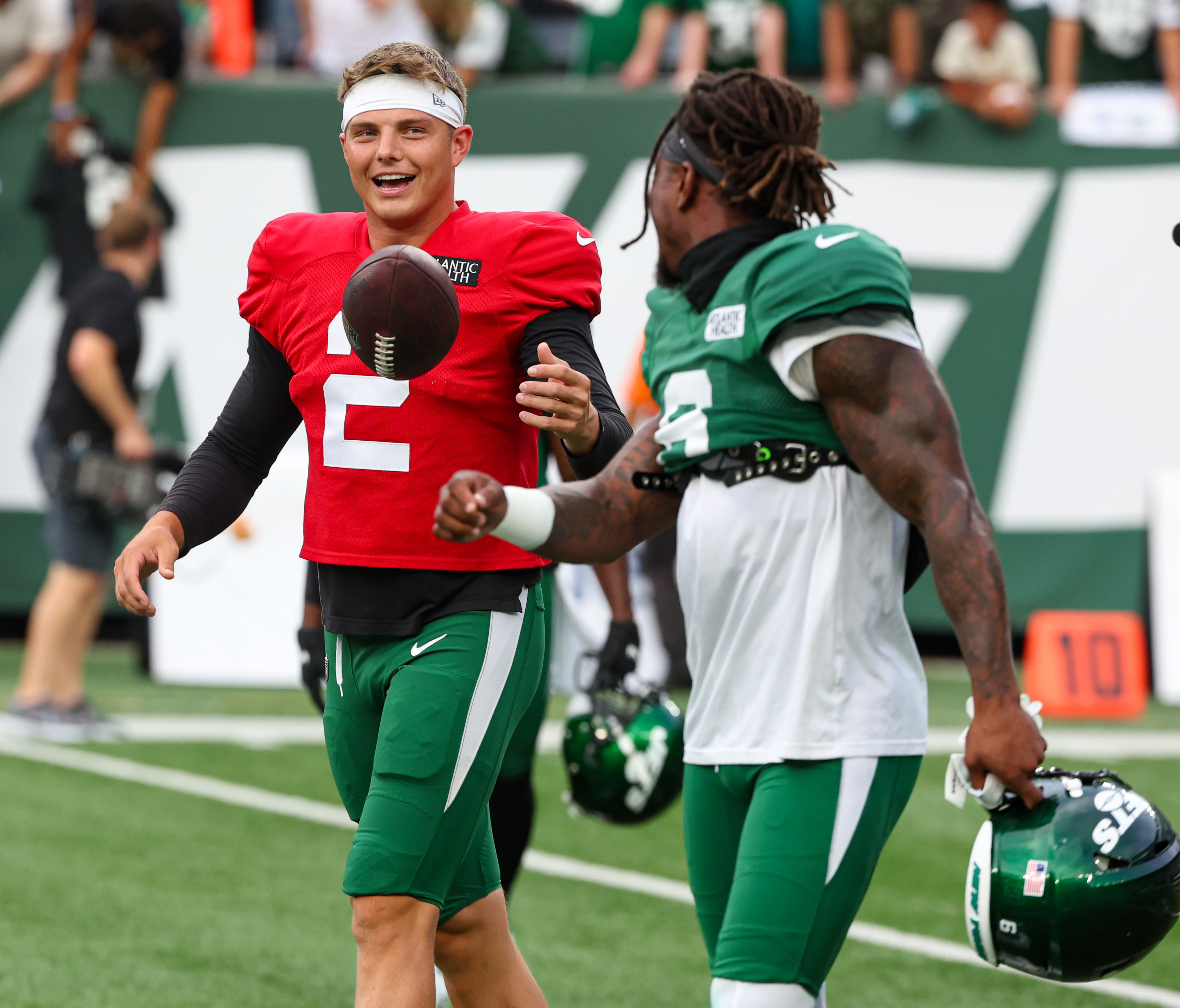 East Rutherford, New Jersey, USA. 26th Sep, 2022. New York Jets cornerback  Sauce Gardner (1) during a NFL game at MetLife Stadium in East Rutherford,  New Jersey on Sunday September 25, 2022.