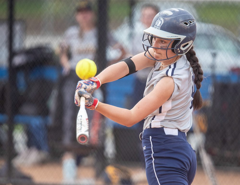 Chambersburg defeats Cedar Cliff 121 in high school softball