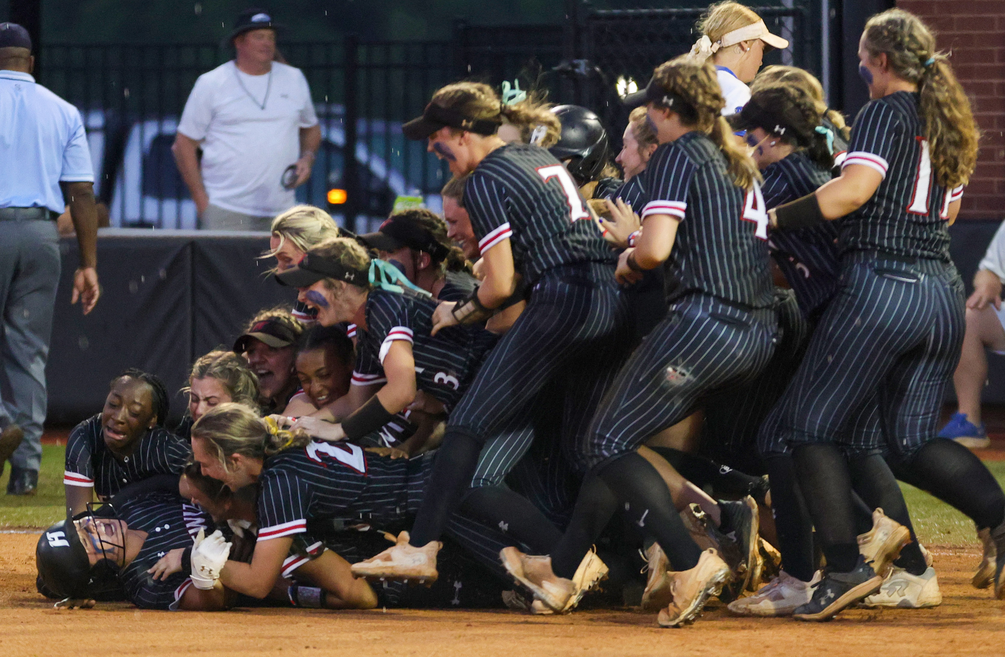 AHSAA 7A Softball Championship - al.com