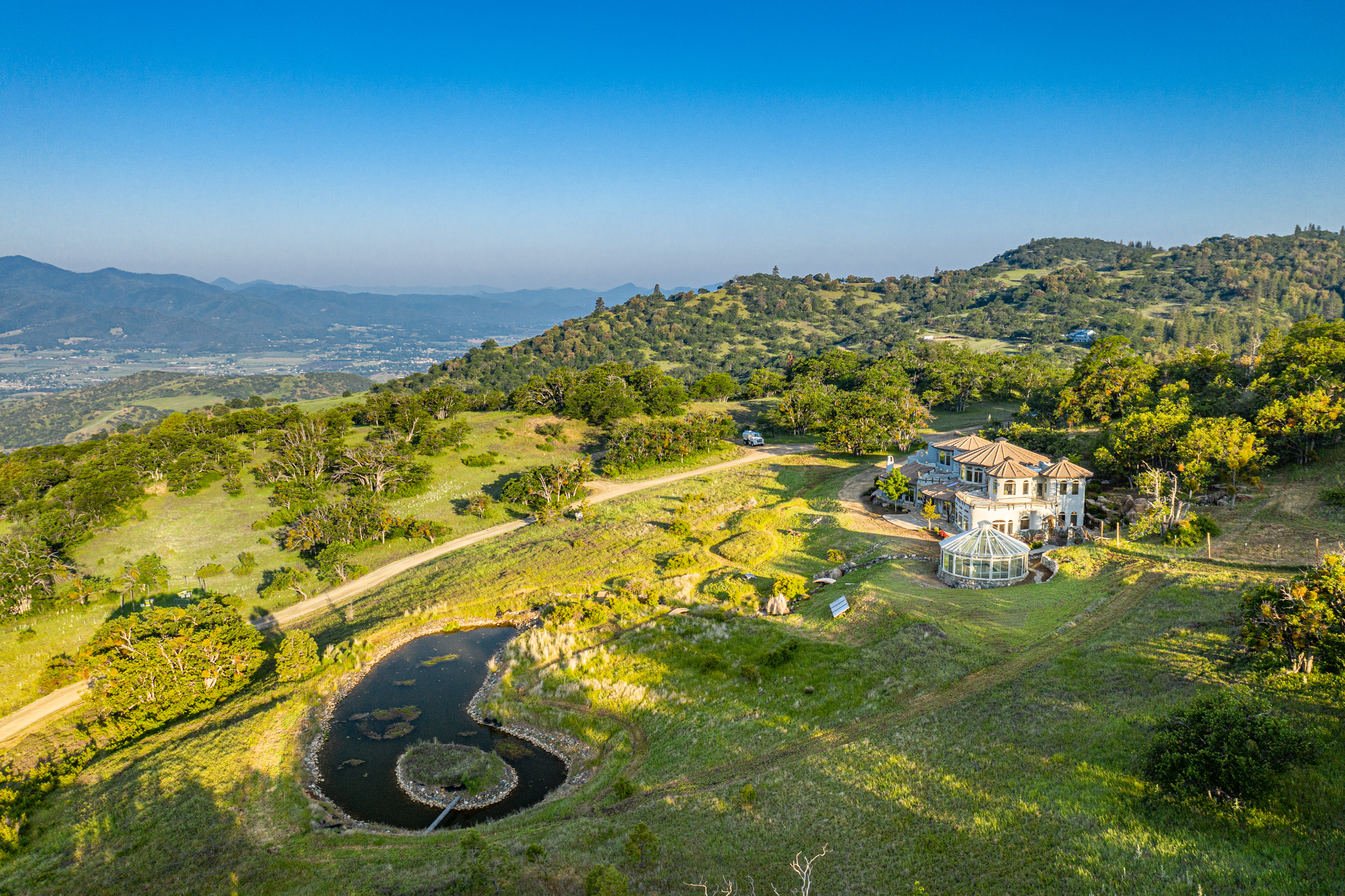 House on the hill レギンス サイズ90 Work of art' Ashland house - oregonlive.com