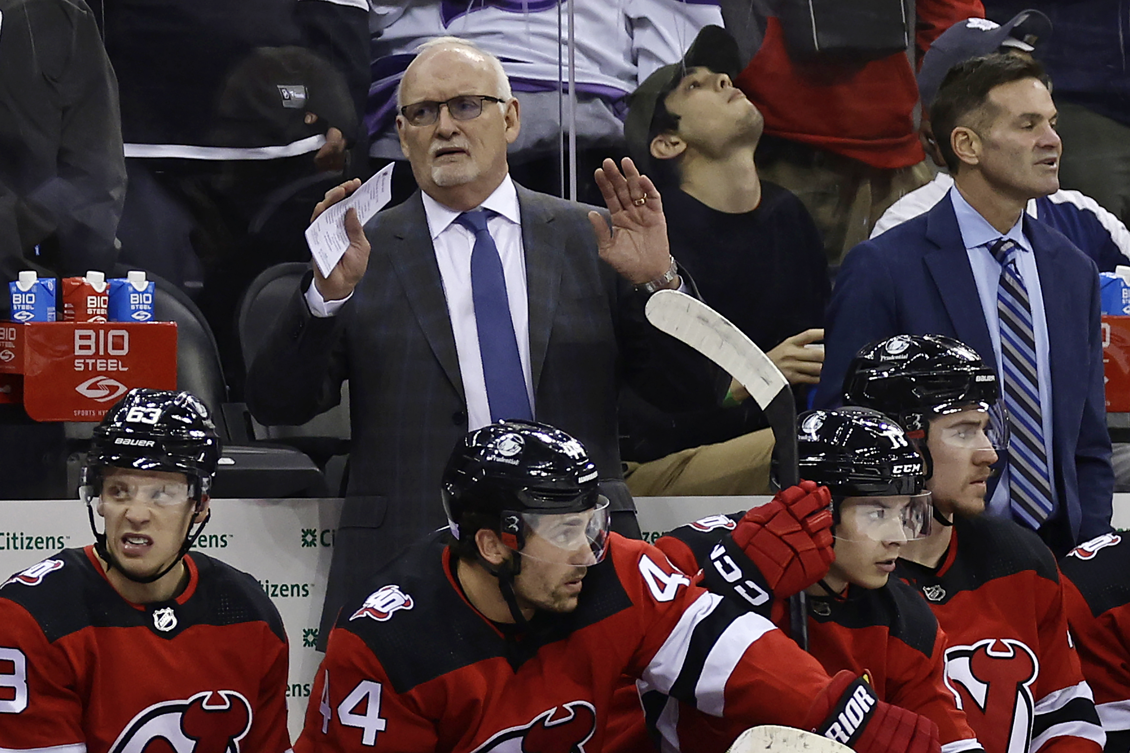 Devils' winning streak stopped at 13 in loss to Maple Leafs - The