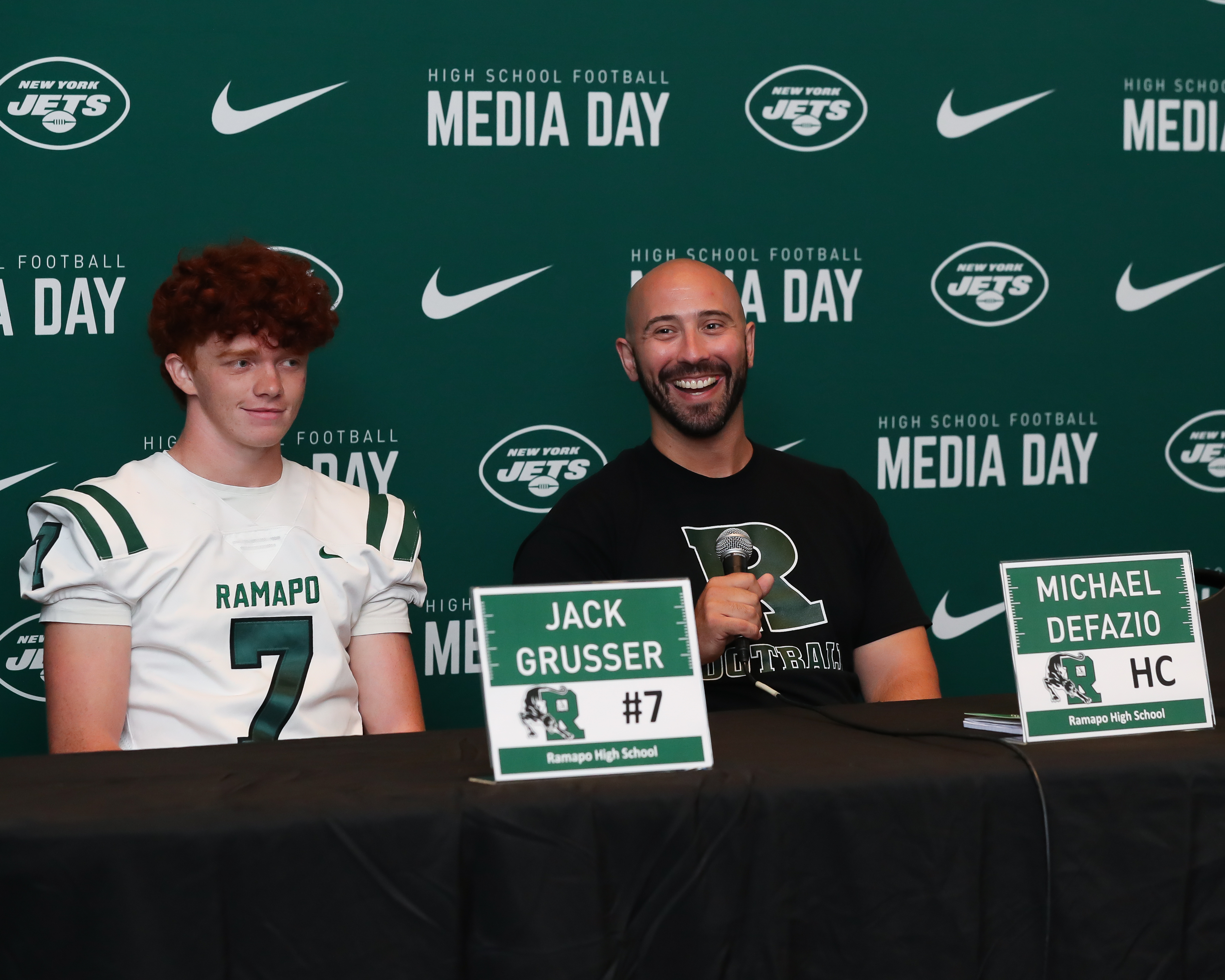 Watch Moments from High School Media Day Hosted by the Jets, Nike and Super  Football Conference