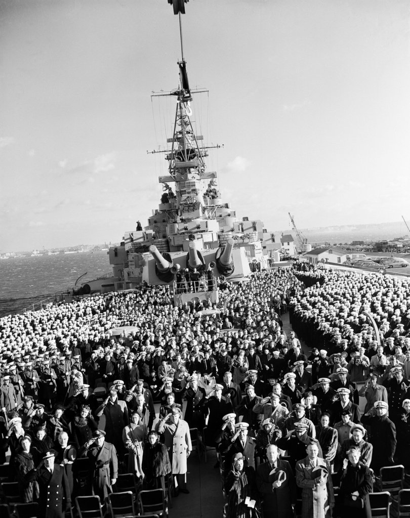 Battleship on the Delaware River: USS New Jersey traveling to ...