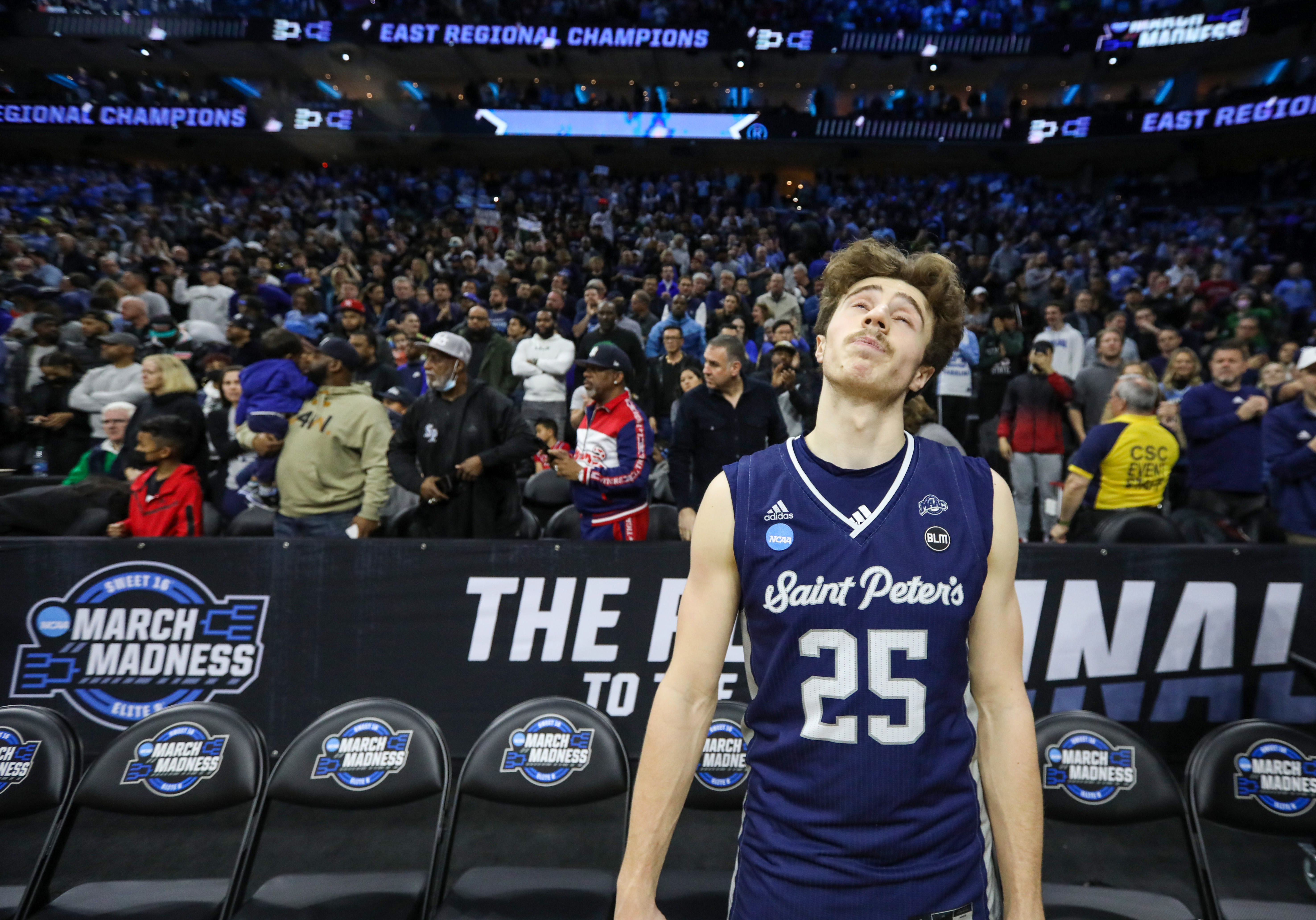 Saint Peter's falls to North Carolina, Elite 8 round of NCAA Tournament ...