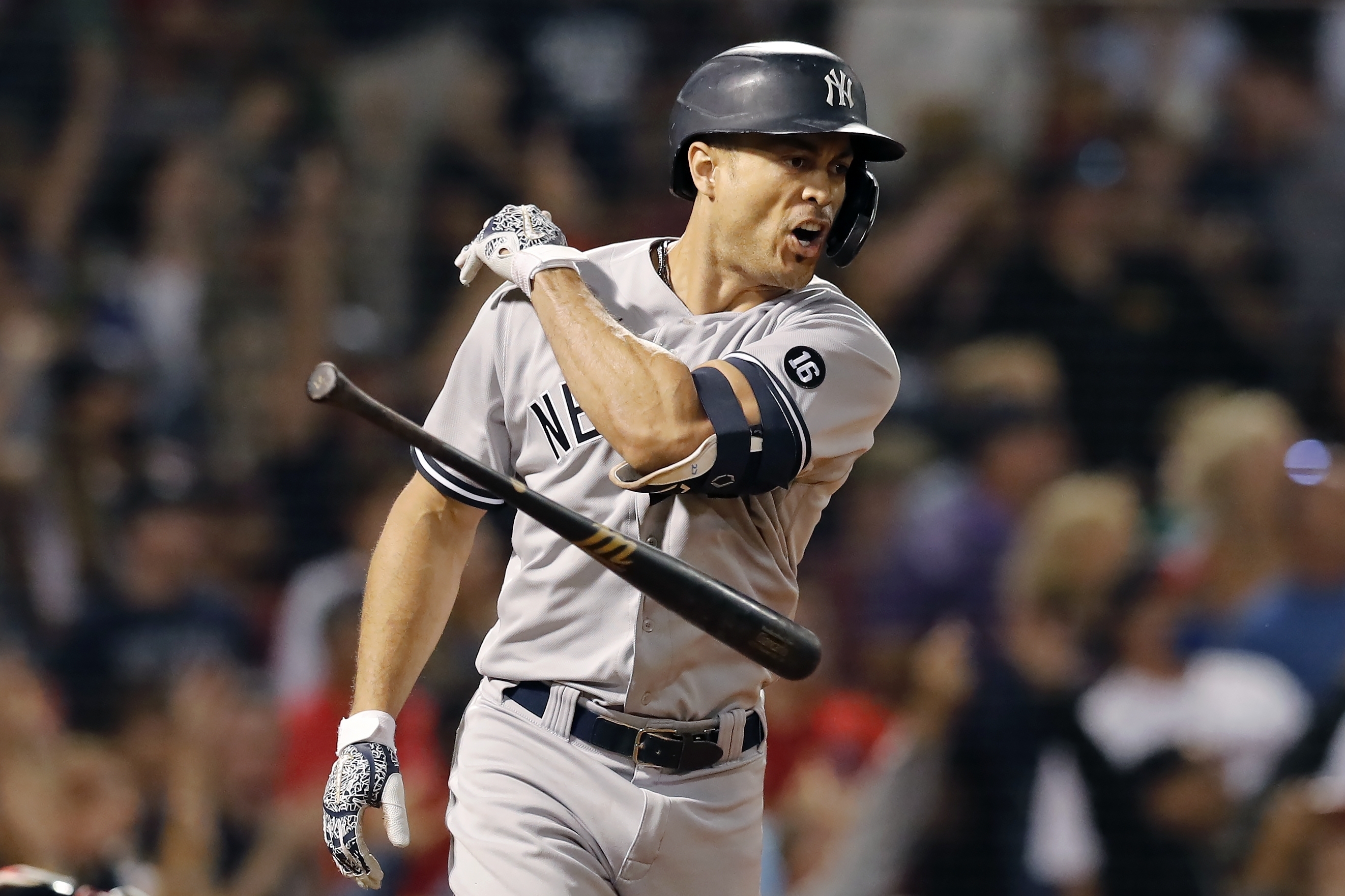 Yankees' Giancarlo Stanton playing right field good for health