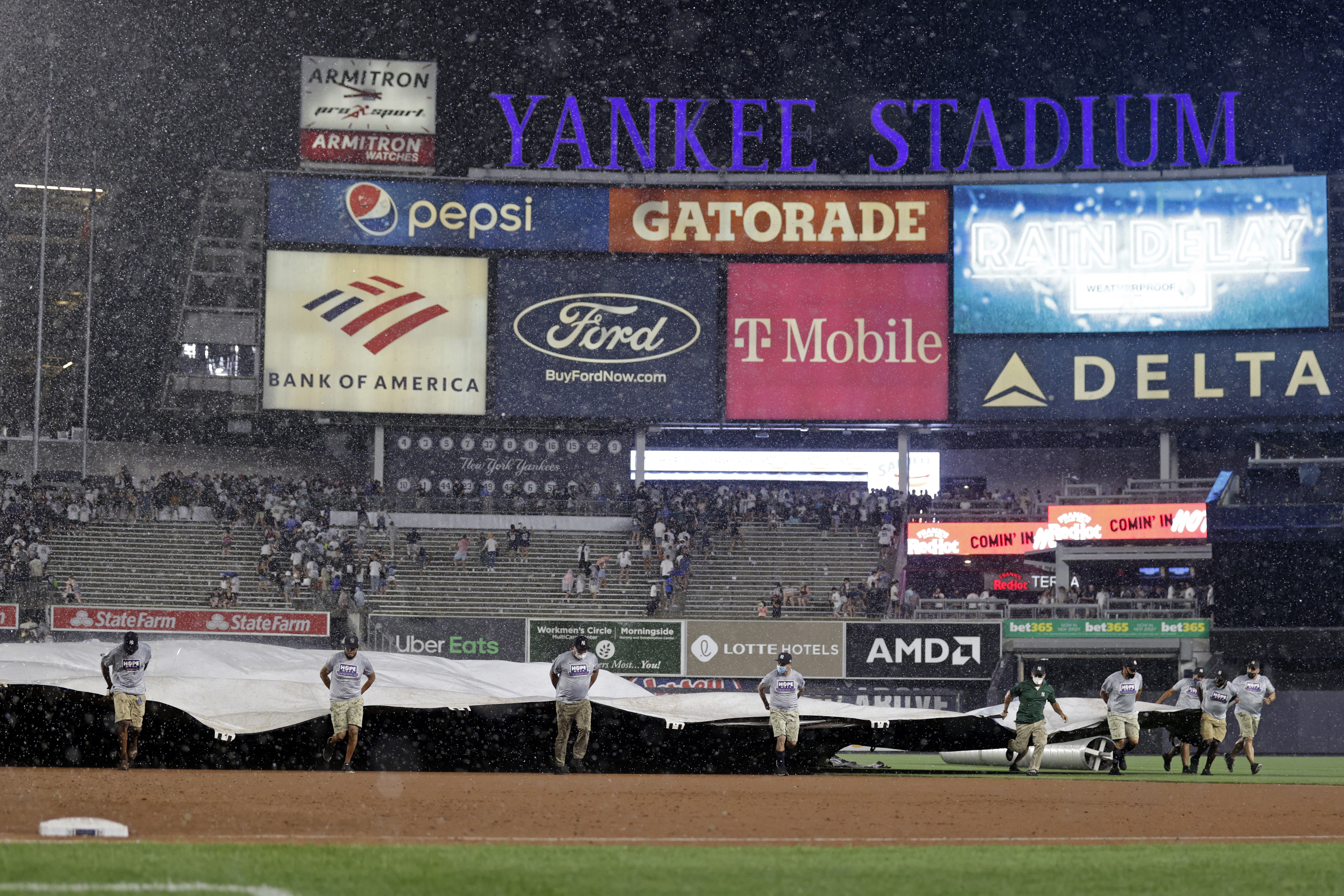 Lohud Yankees Blog: Yankee Stadium being updated with new areas