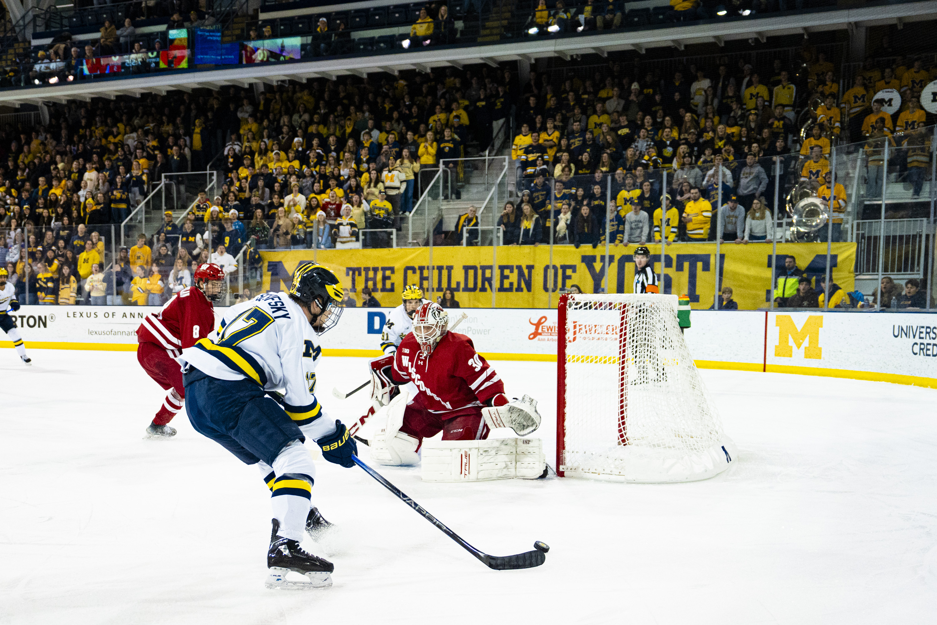 Michigan vs Wisconsin men's ice hockey game two - mlive.com