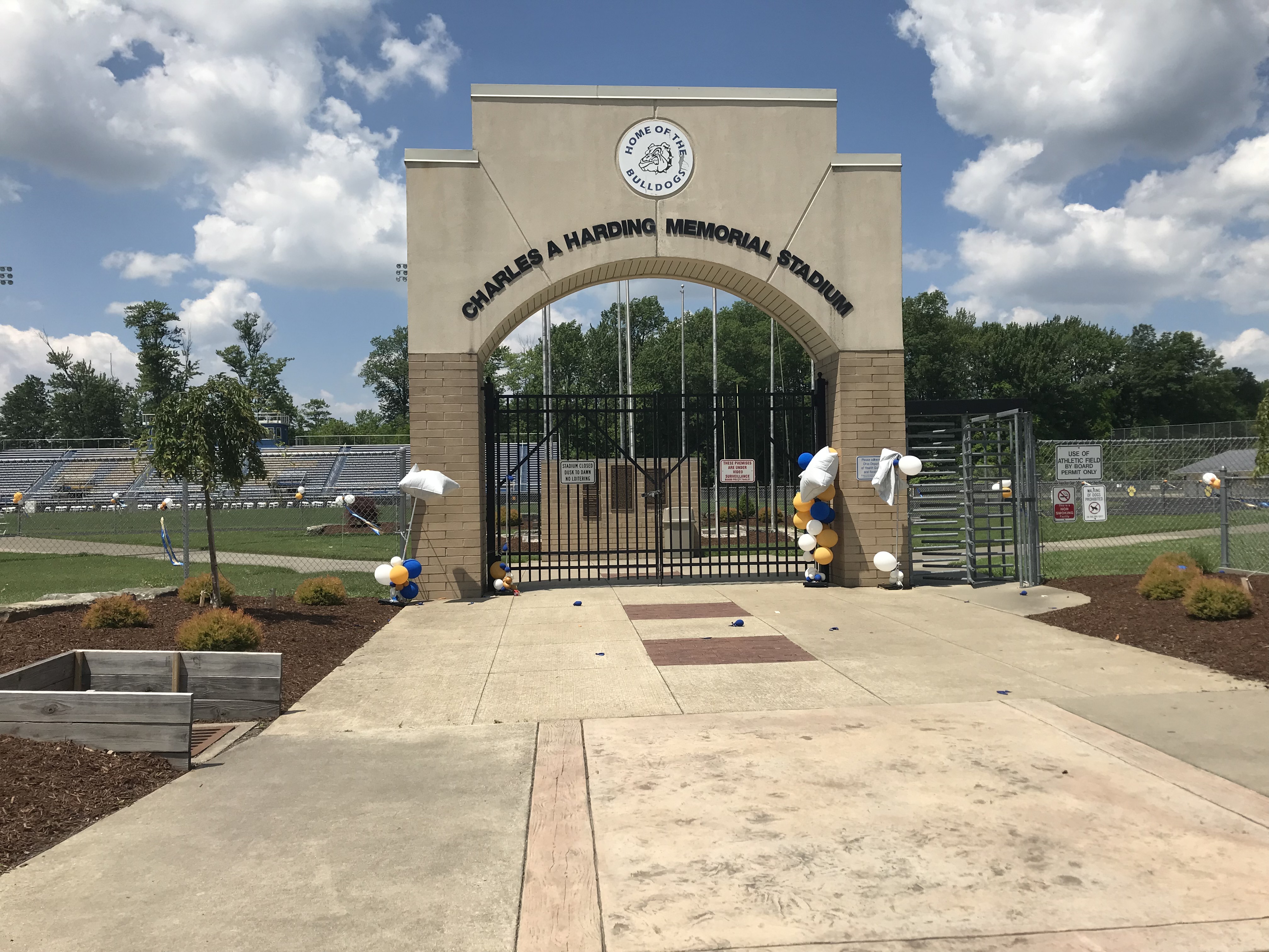 NFL/LISC GRASSROOTS PROGRAM & CLEVELAND BROWNS GRANT $250,000 TO INSTALL  ARTIFICIAL TURF FIELD AT OFHS VITAMIX FIELD AT HARDING MEMORIAL STADIUM -  Olmsted Falls Intermediate School (Gr. 4-5)