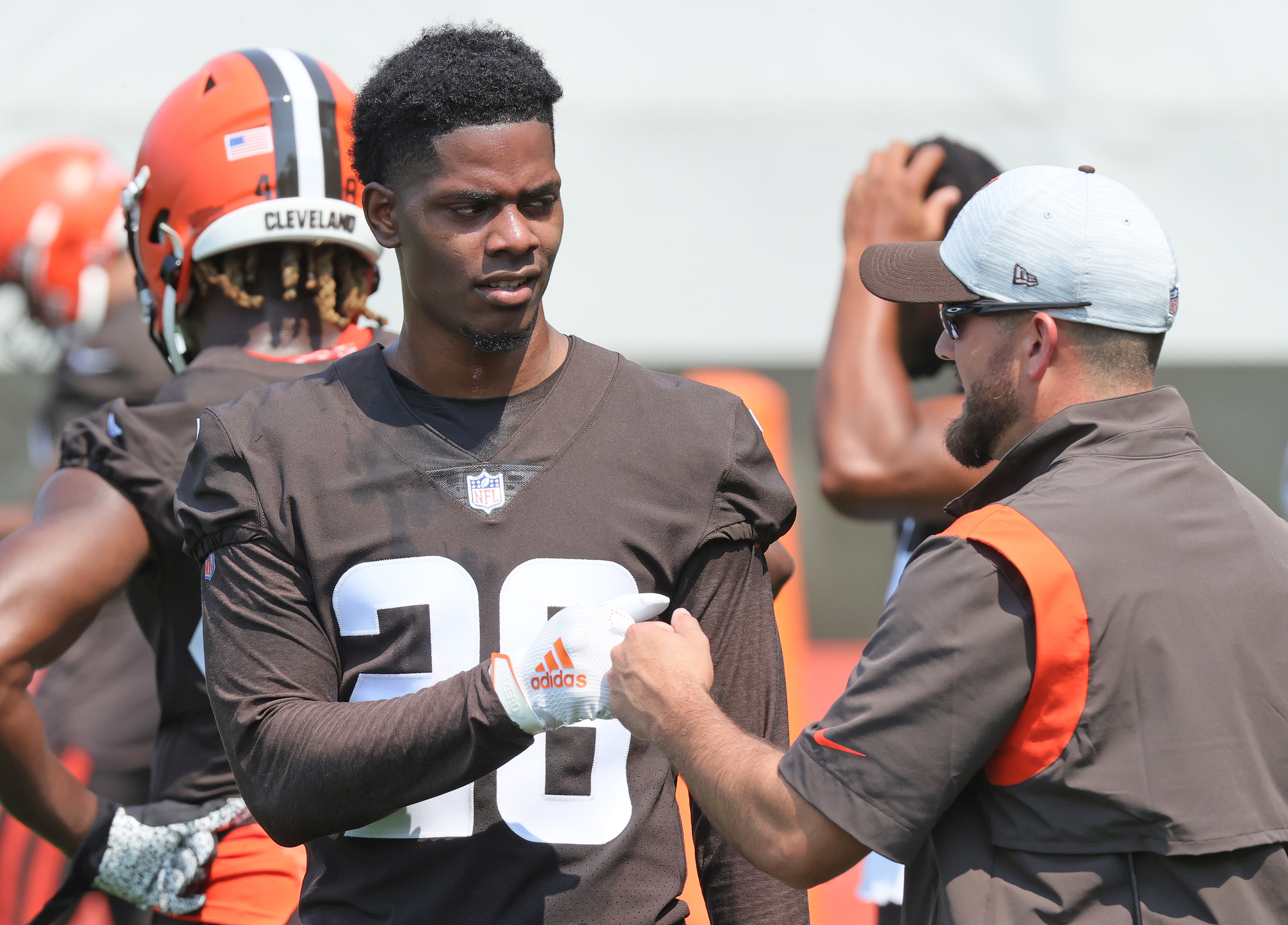 маркус смарт зеленые волосы. Will expected. роберт вильямс. игроки бостона. Kyle cook web dev.