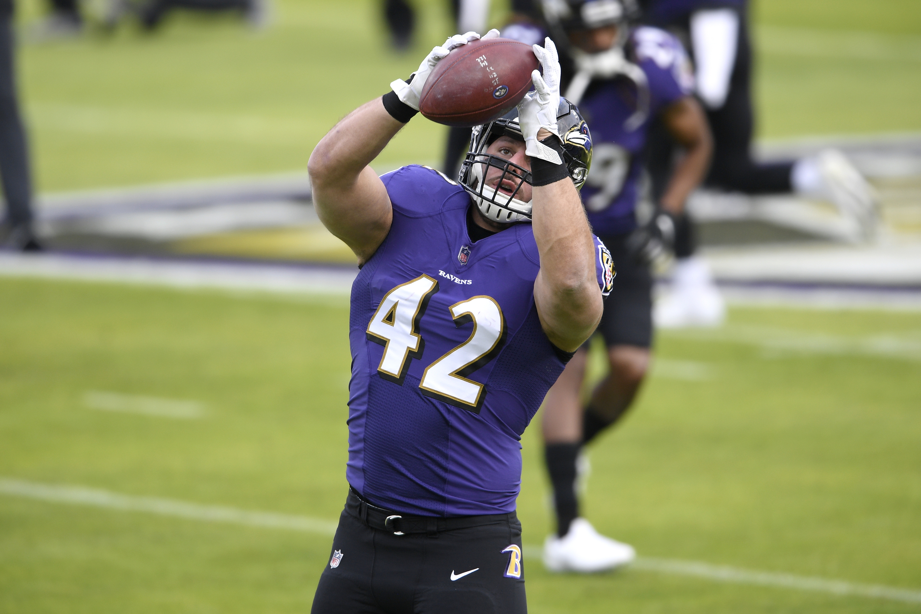 At open practice, Justin Tucker reminds fans and Ravens he's no average  kicker