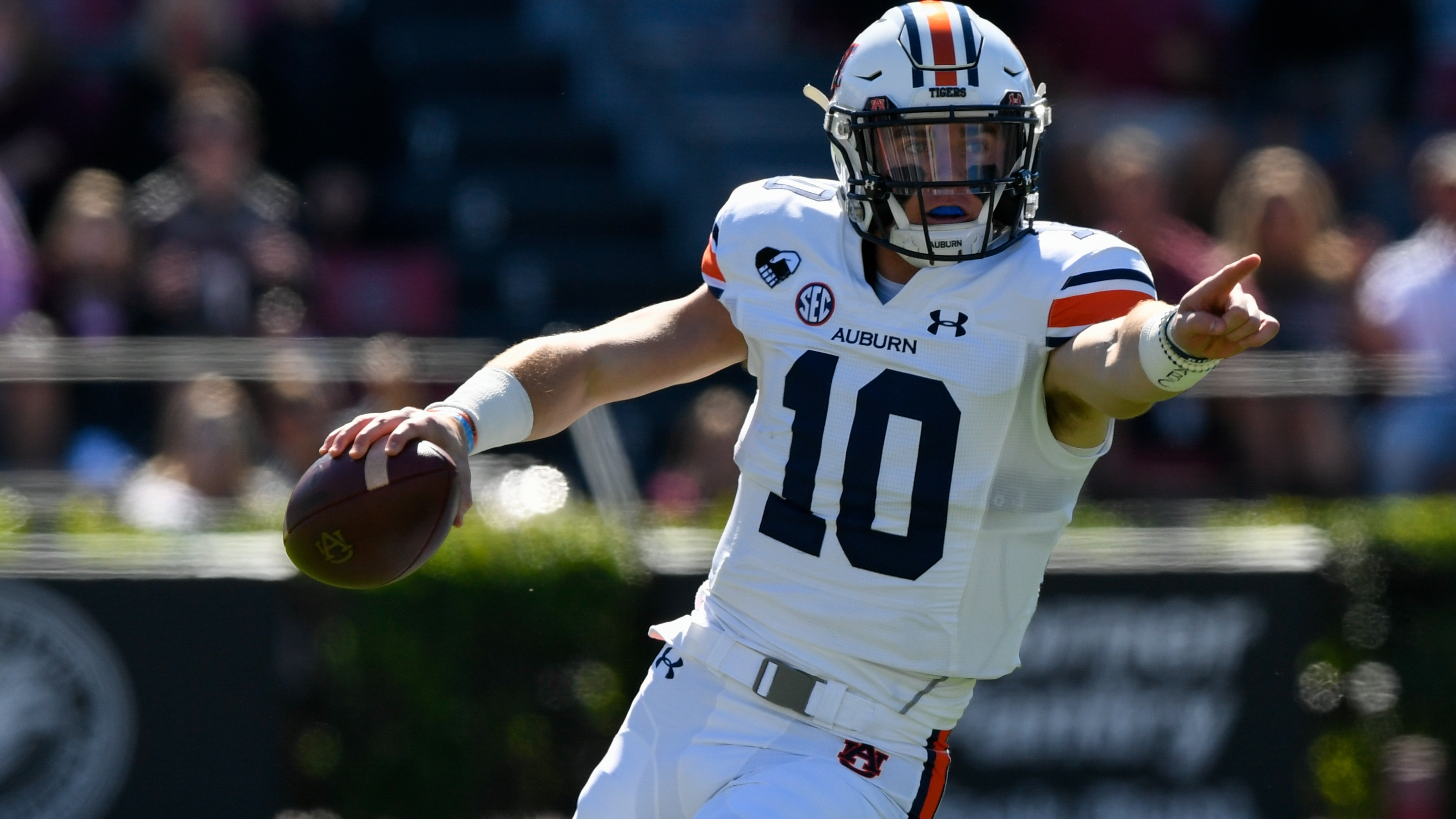 The 'key' stat that stands out about Bo Nix, and where the Auburn