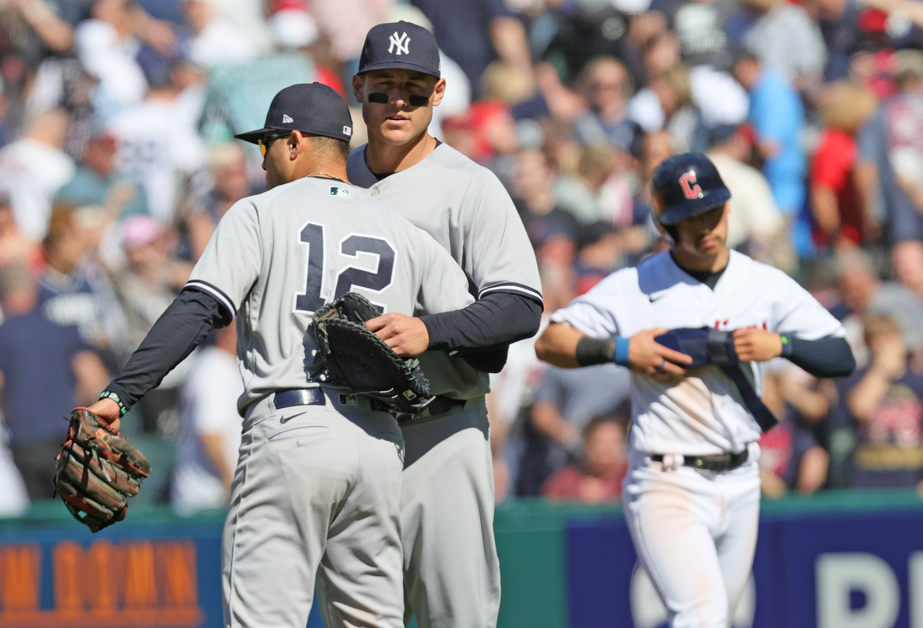 New York Yankees' Isiah Kiner-Falefa rounds third on the way to