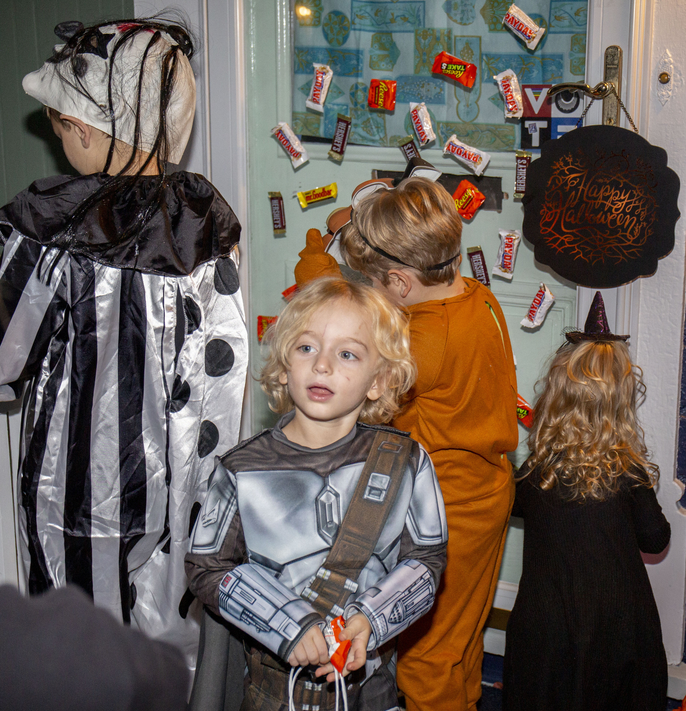 Rain can't detour Carlisle trickortreaters