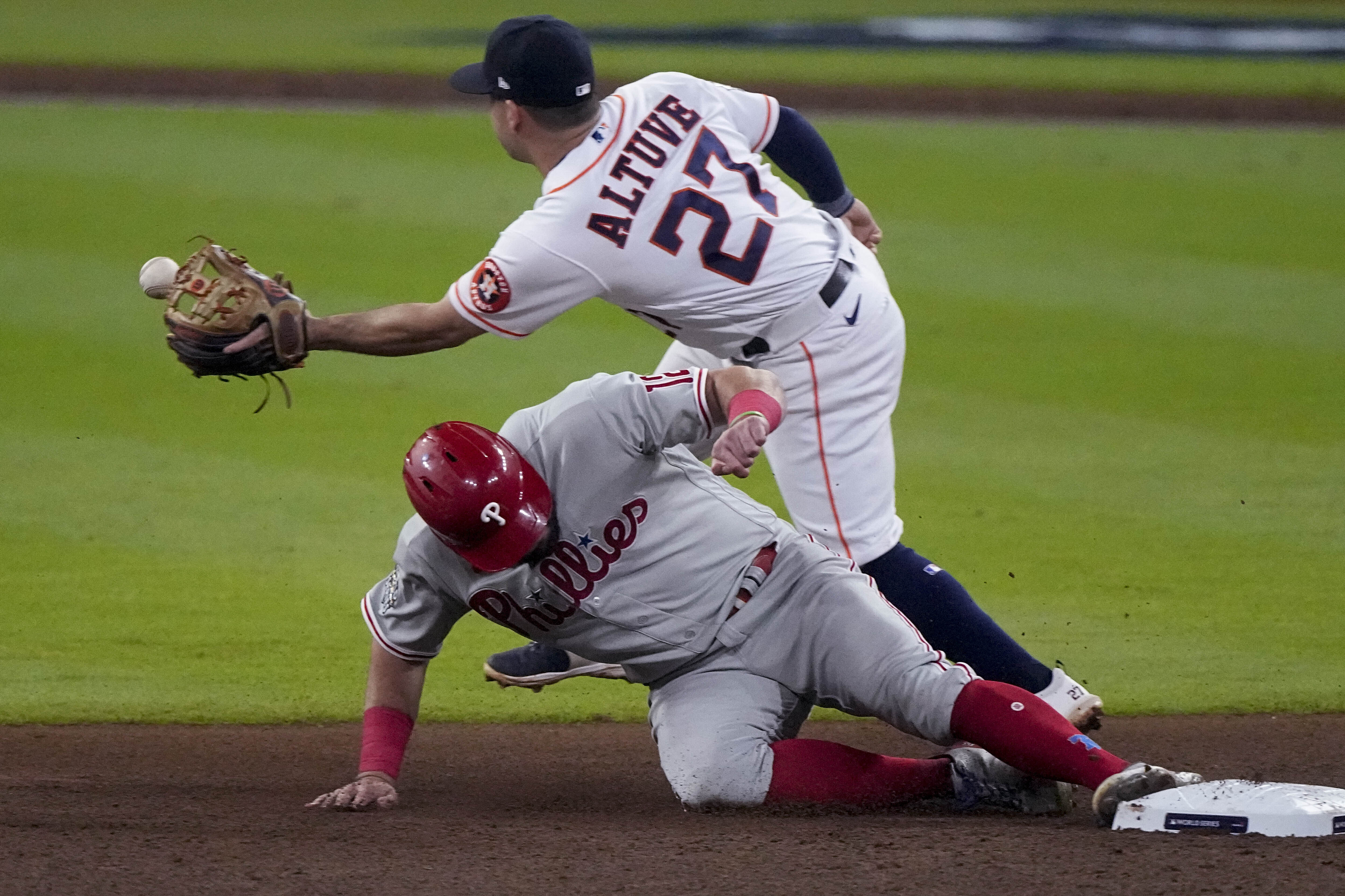 Kyle Schwarber's stolen base earns fans free Taco Bell